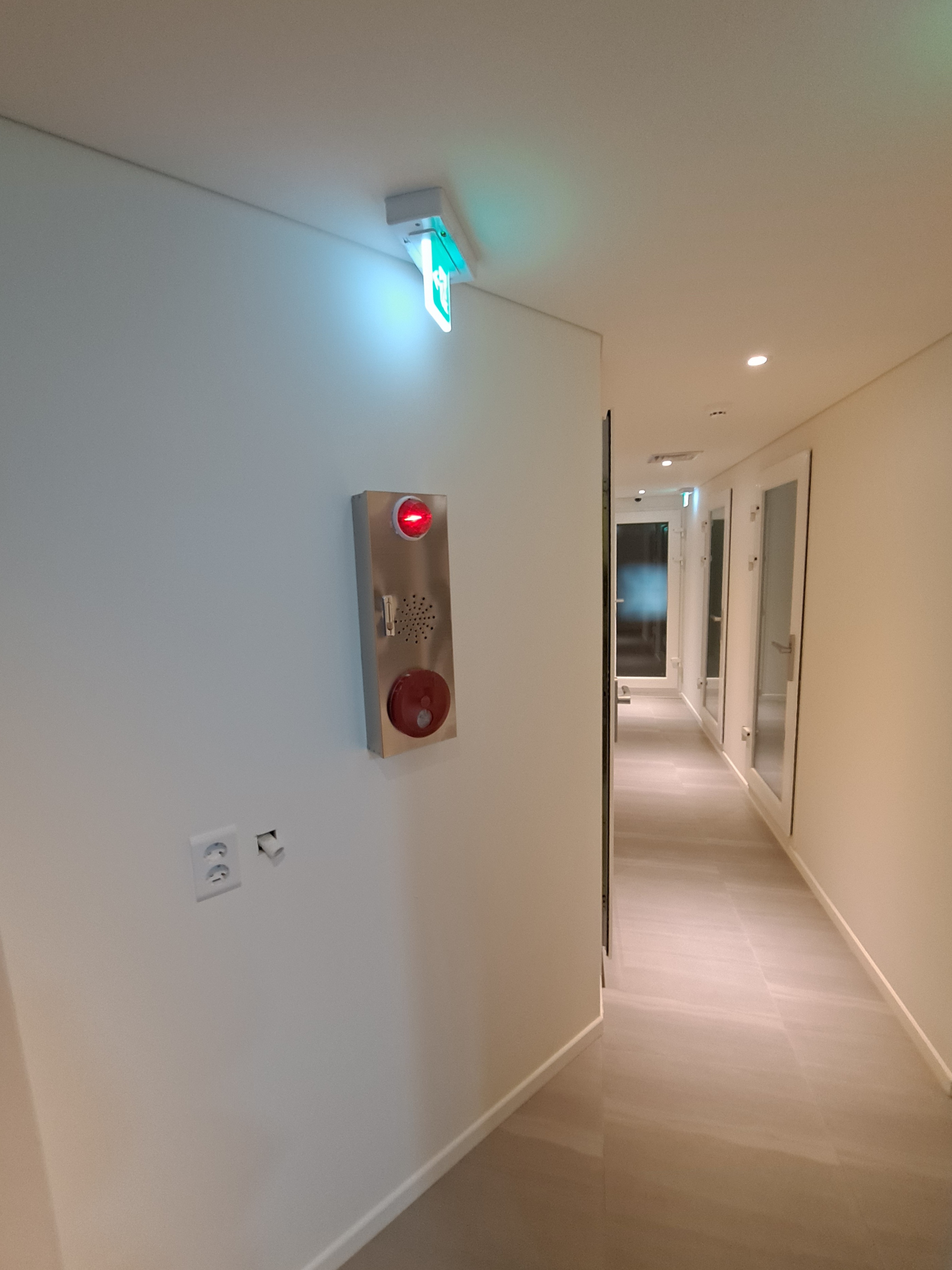 4번째 스튜디오 사진