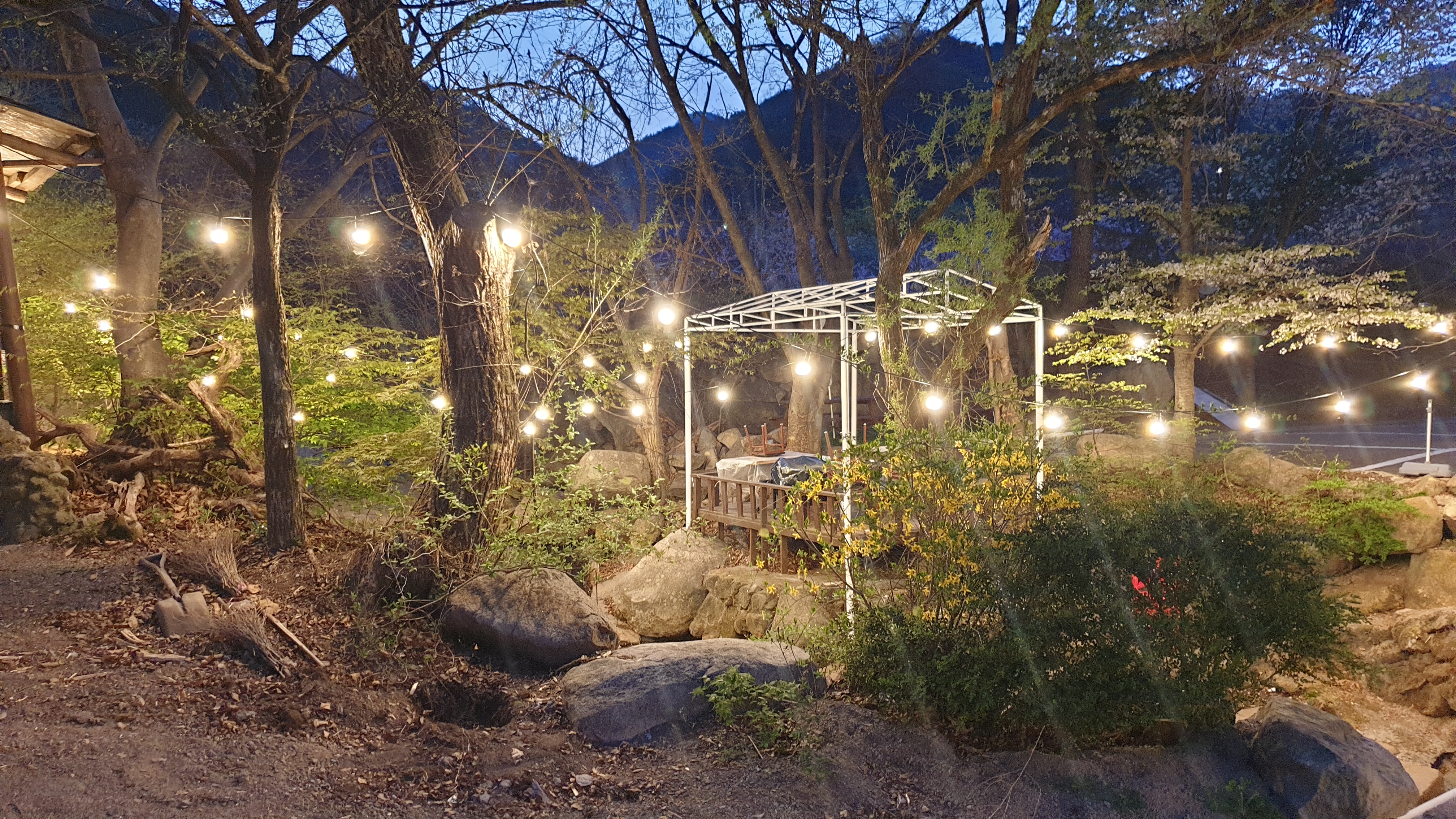 개울가식당