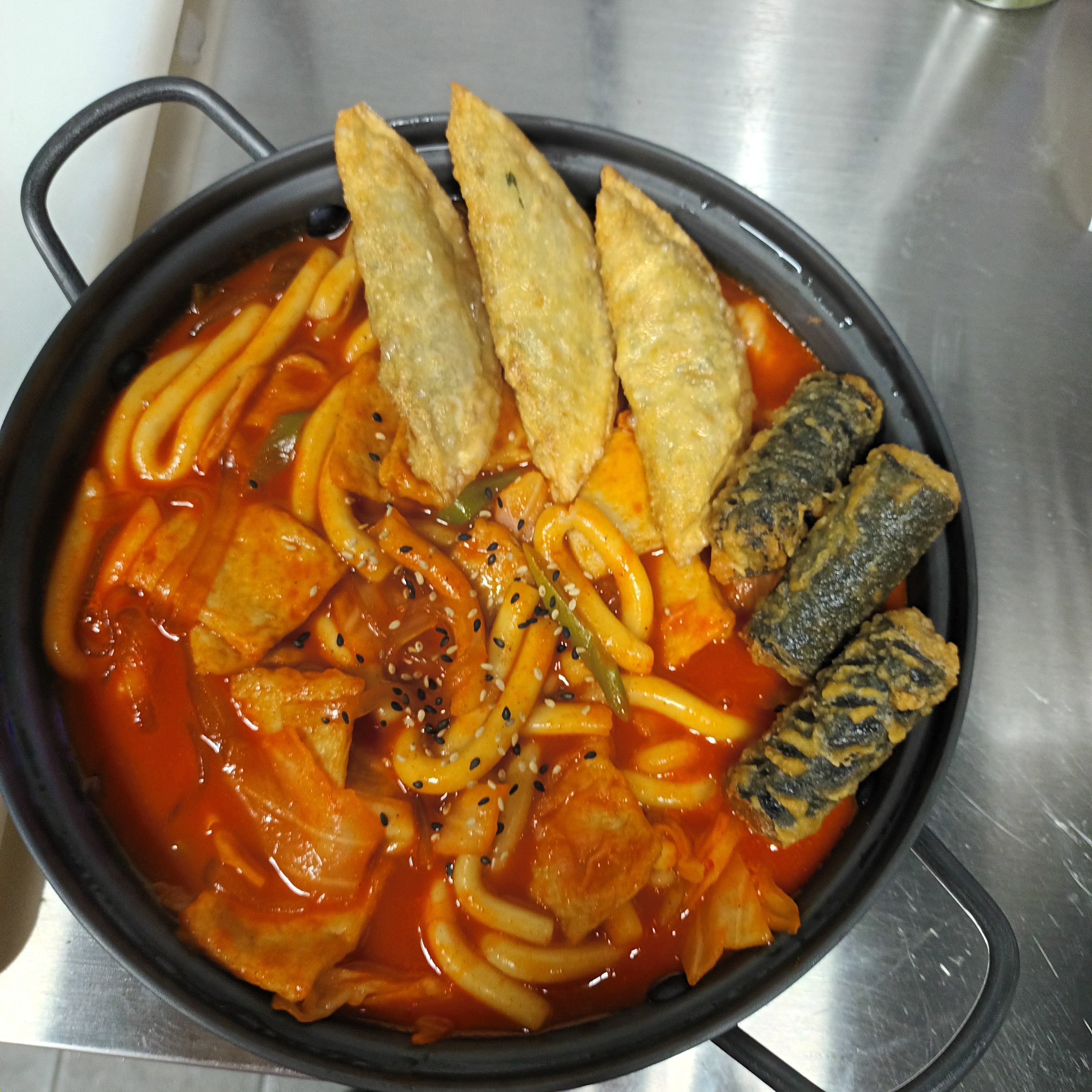 아지트