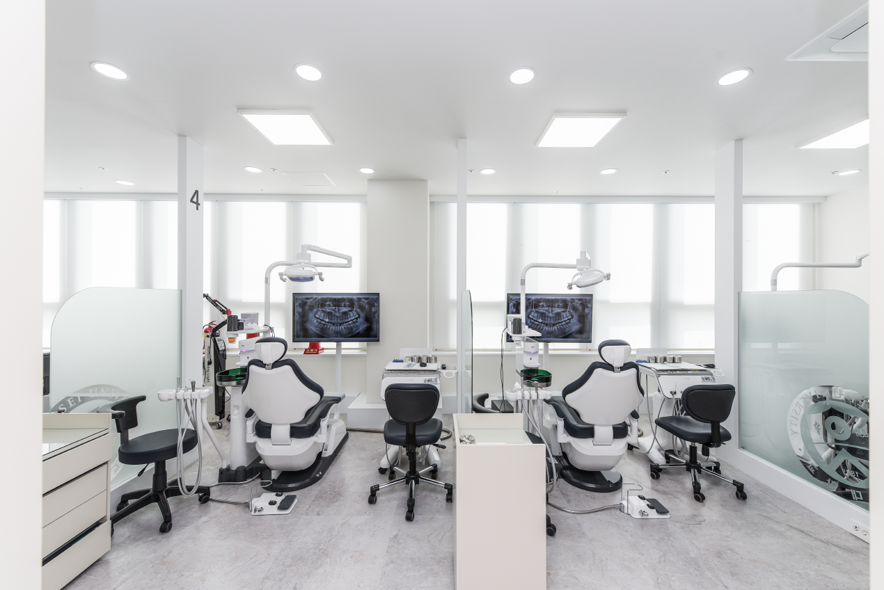 연세내일치과의원 아현 대표 이미지