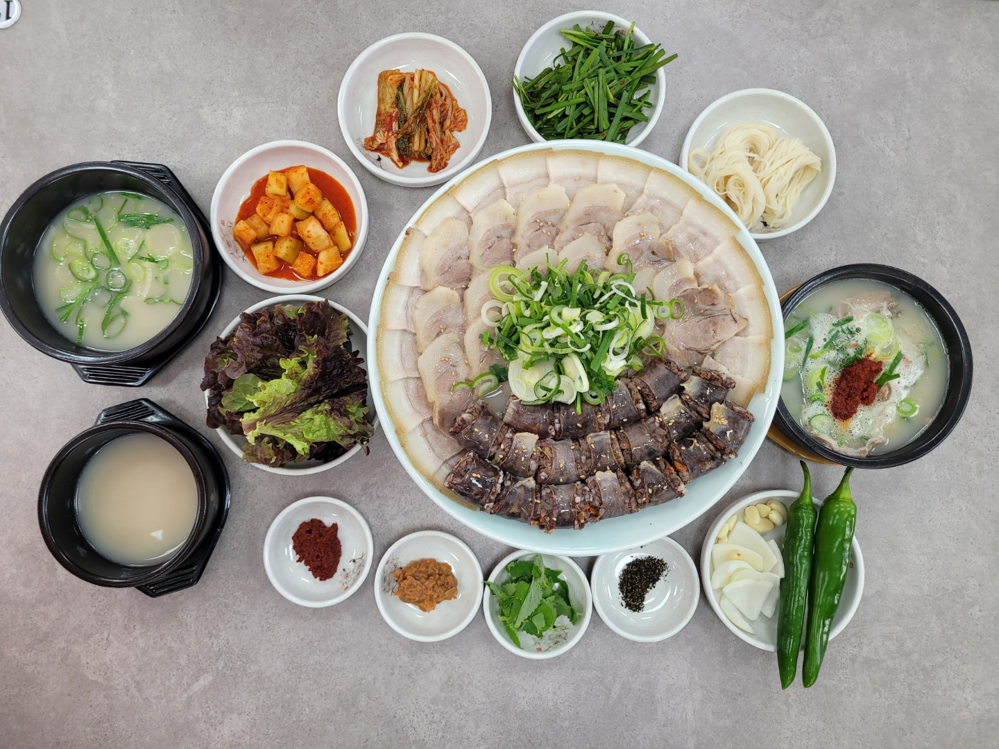 100번순대돼지국밥
