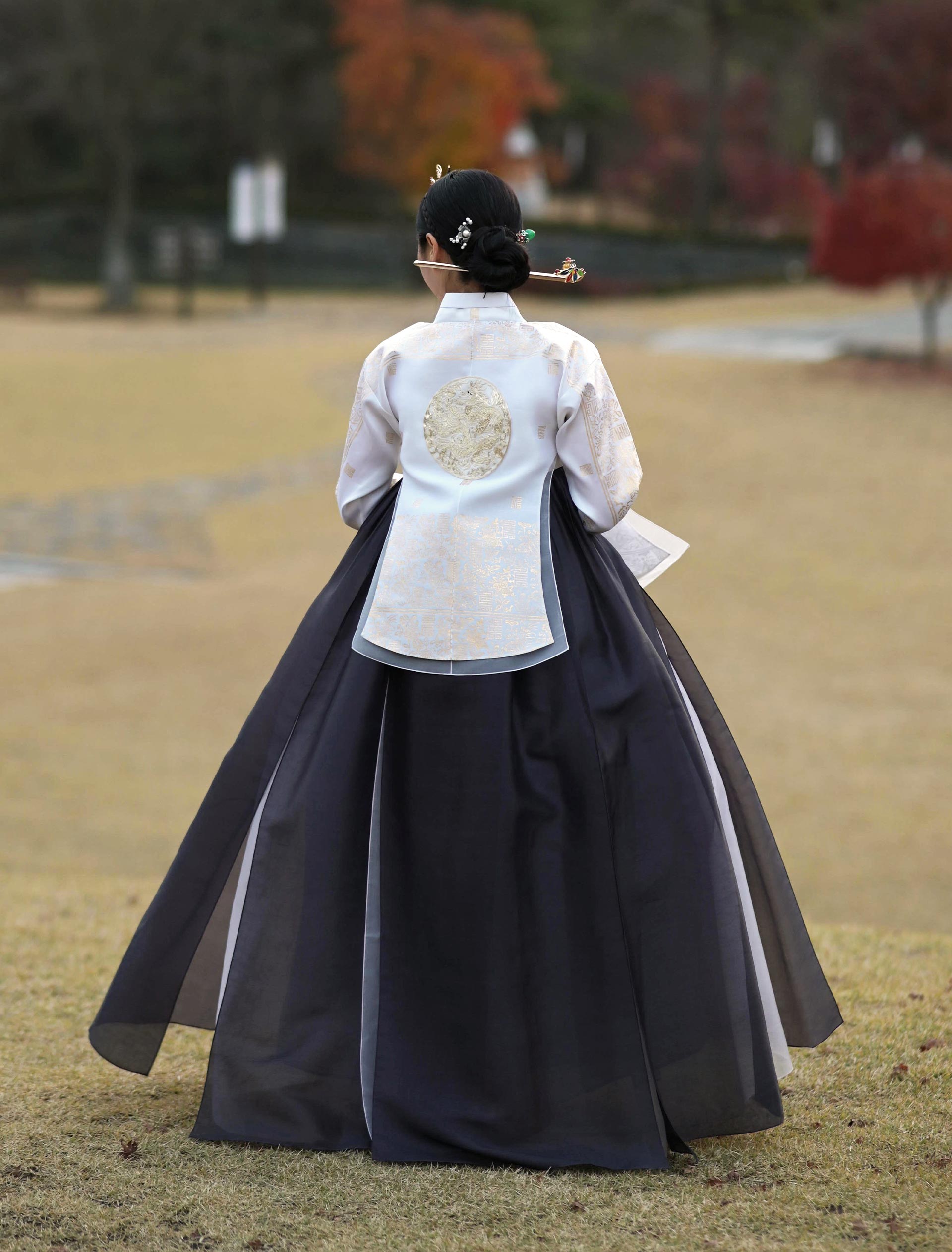 더빛한복