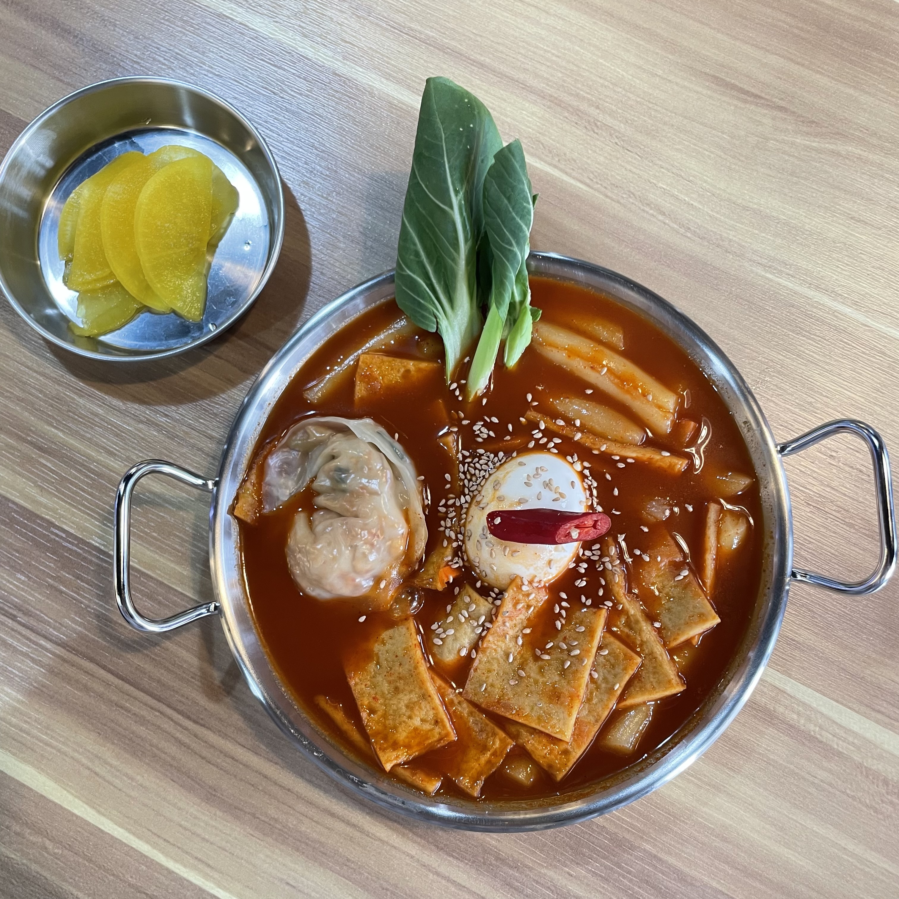 미친손만두랑국수