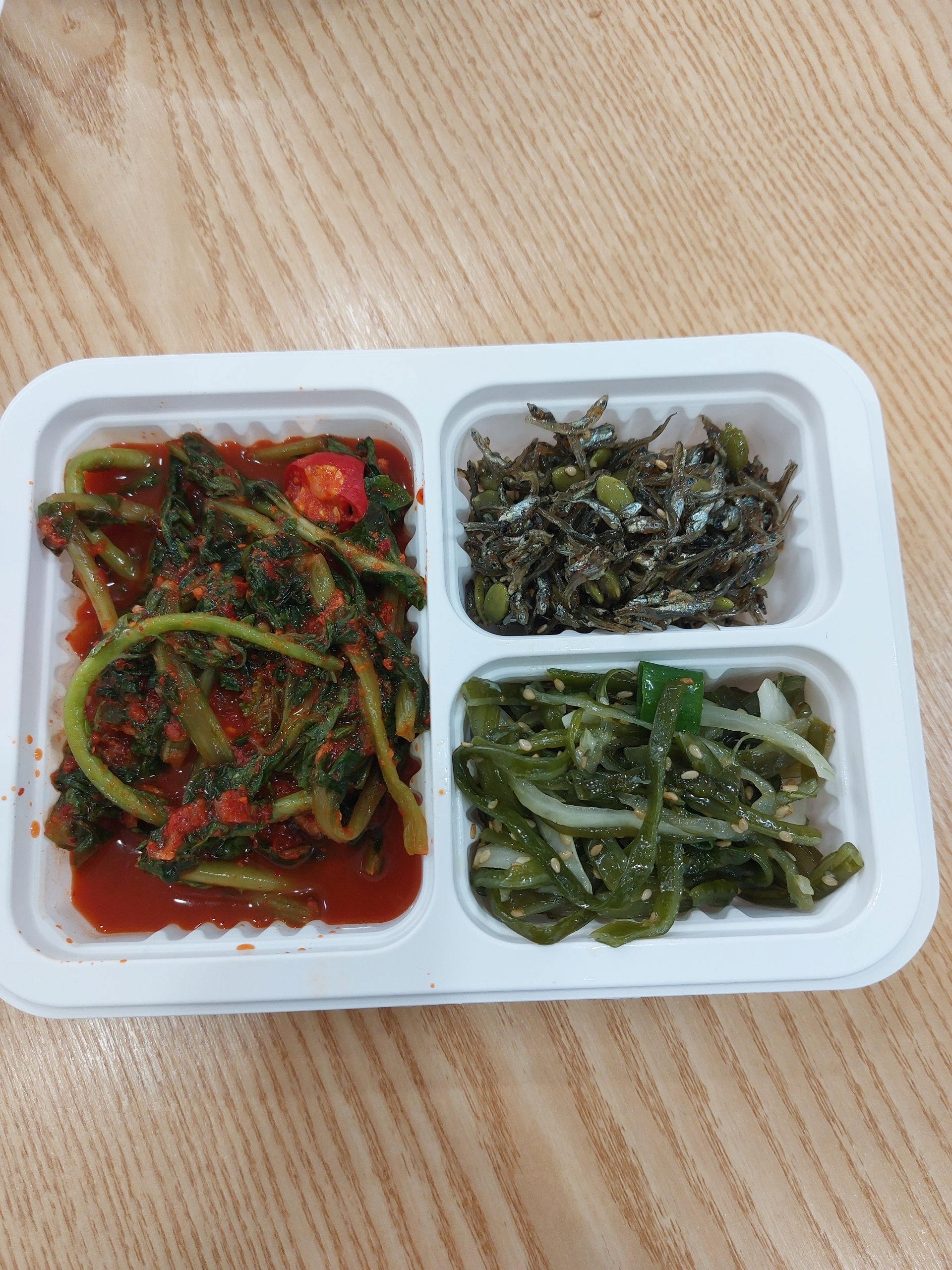 시골반찬쌈밥집
