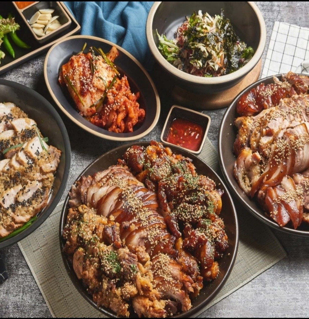 더맛있는족발보쌈 신곡점
