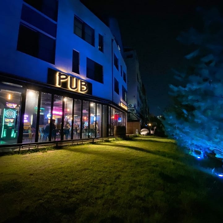 수제맥주 바이더크릭 본점
