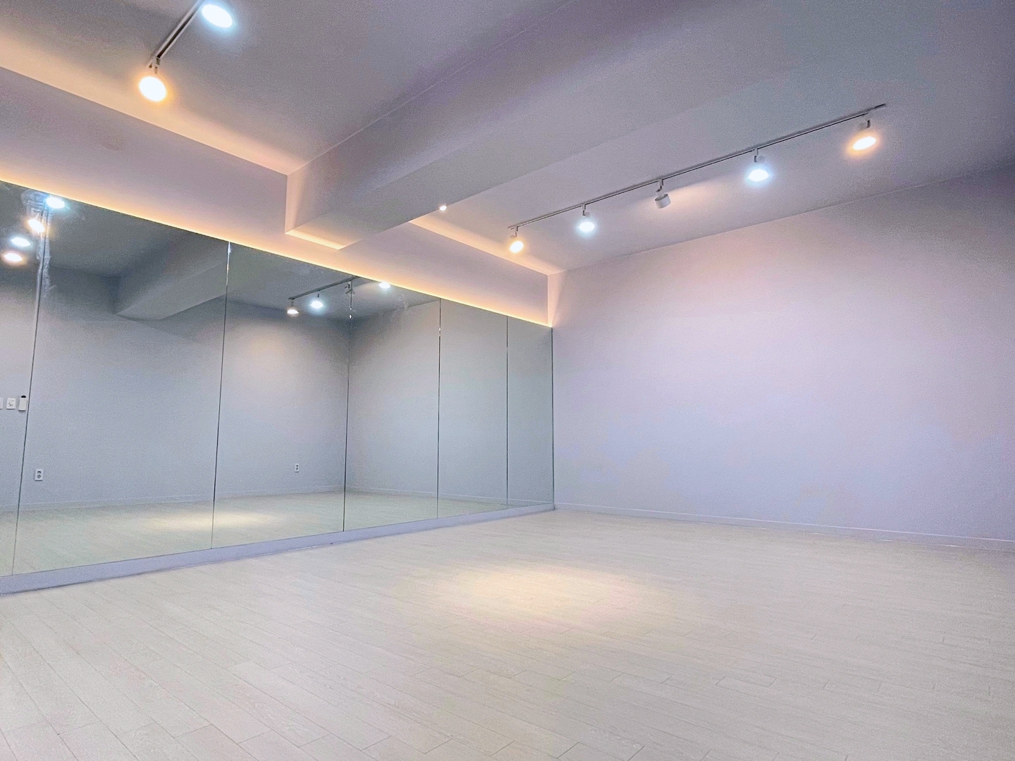 1번째 스튜디오 사진