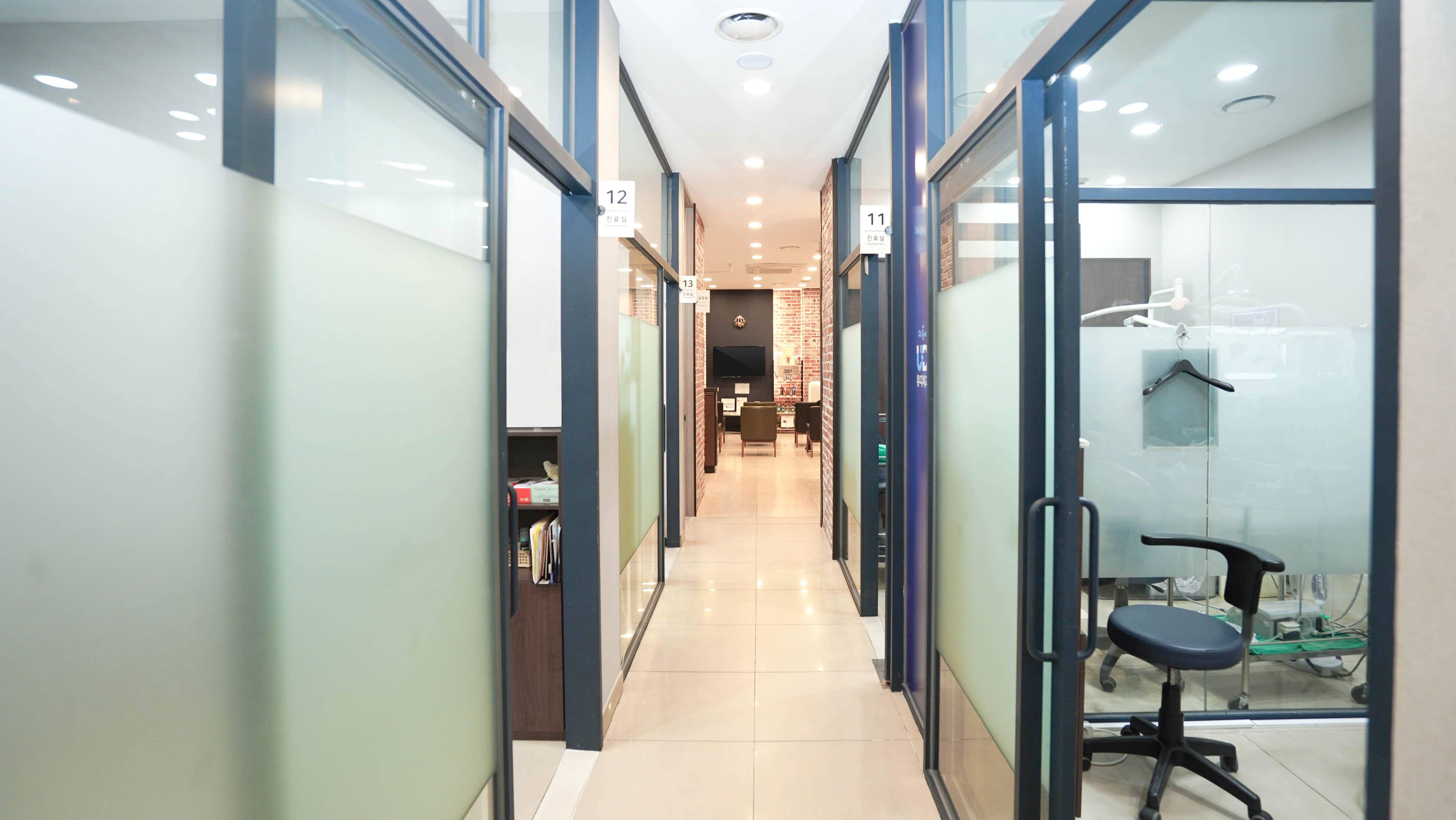 유디치과의원 대전월평점 대표 이미지