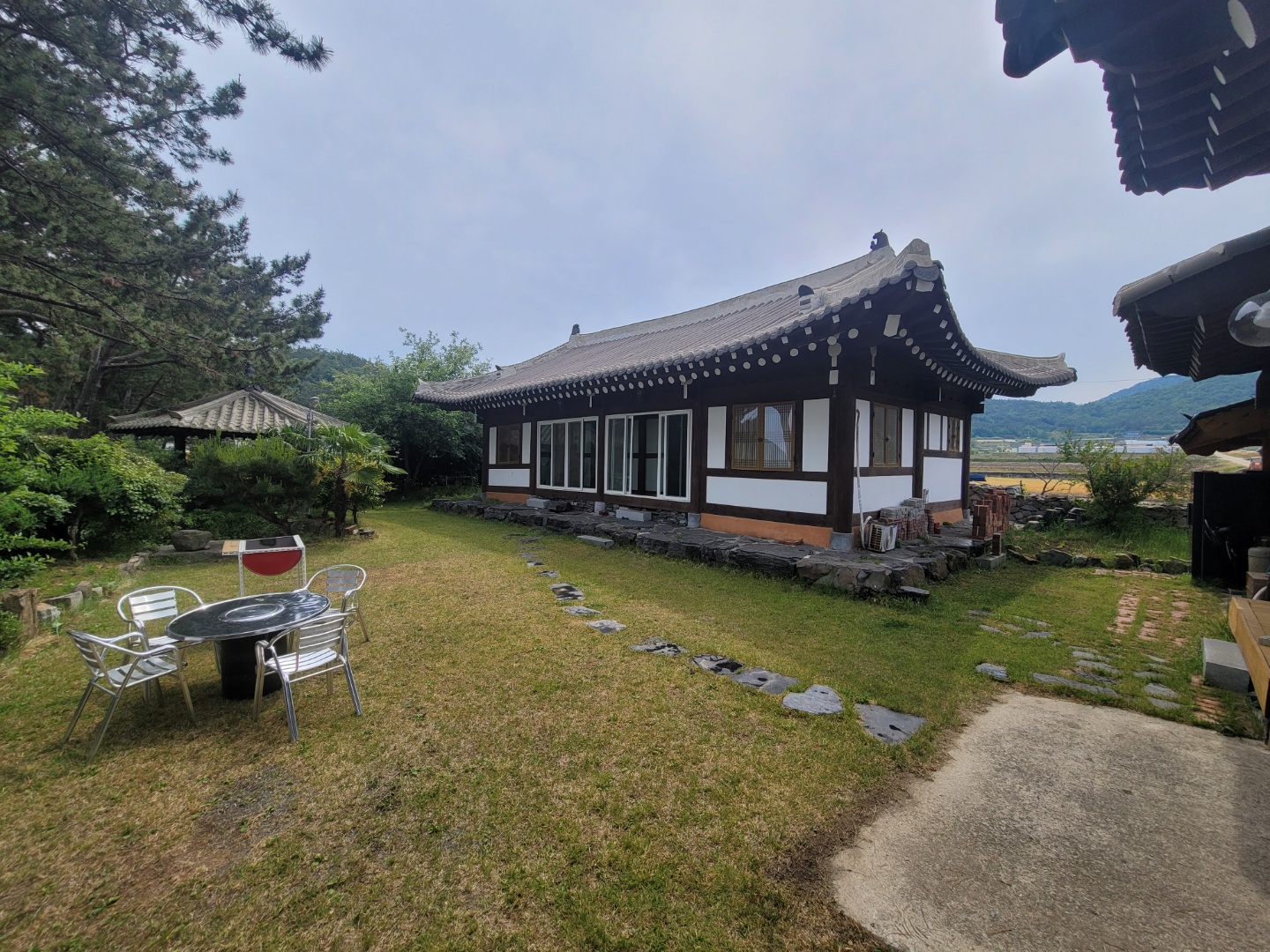 송림한옥펜션