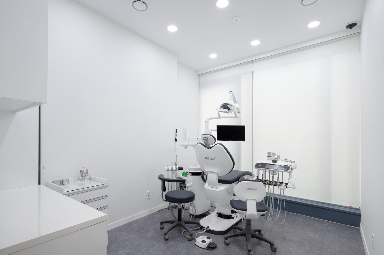 명동콤비치과의원 대표 이미지