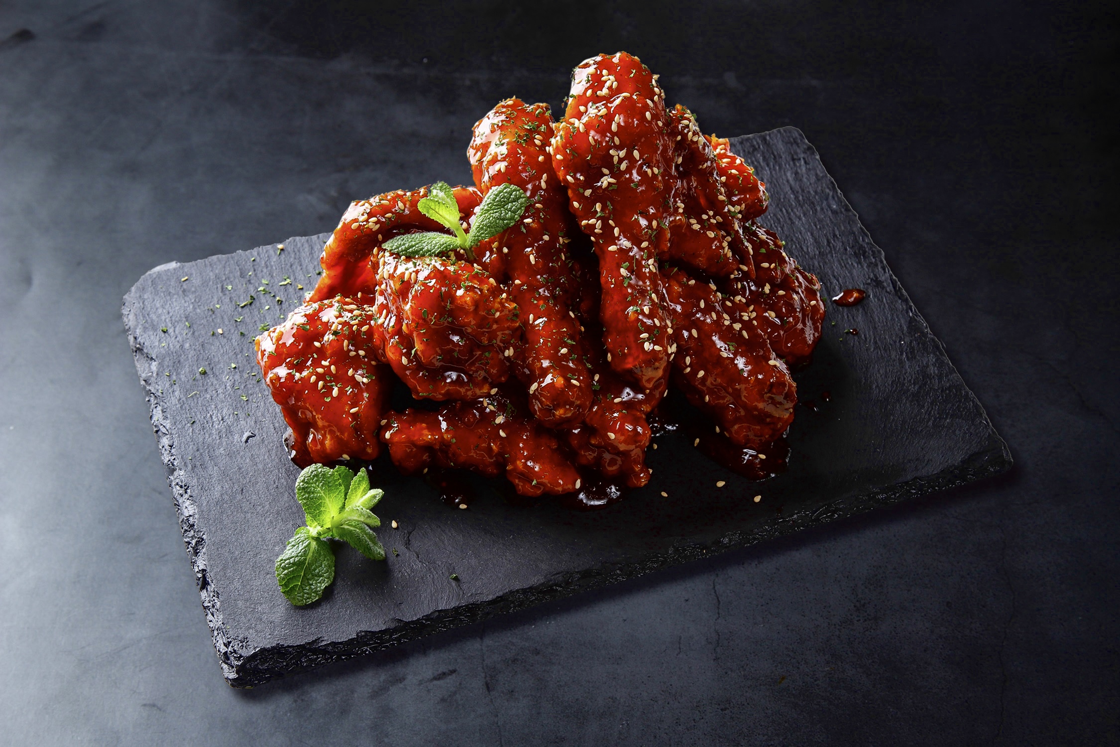 쌍둥이숯불두마리치킨 신항용원점