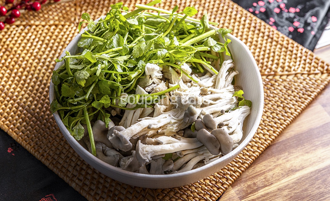 웅천얼큰손칼국수
