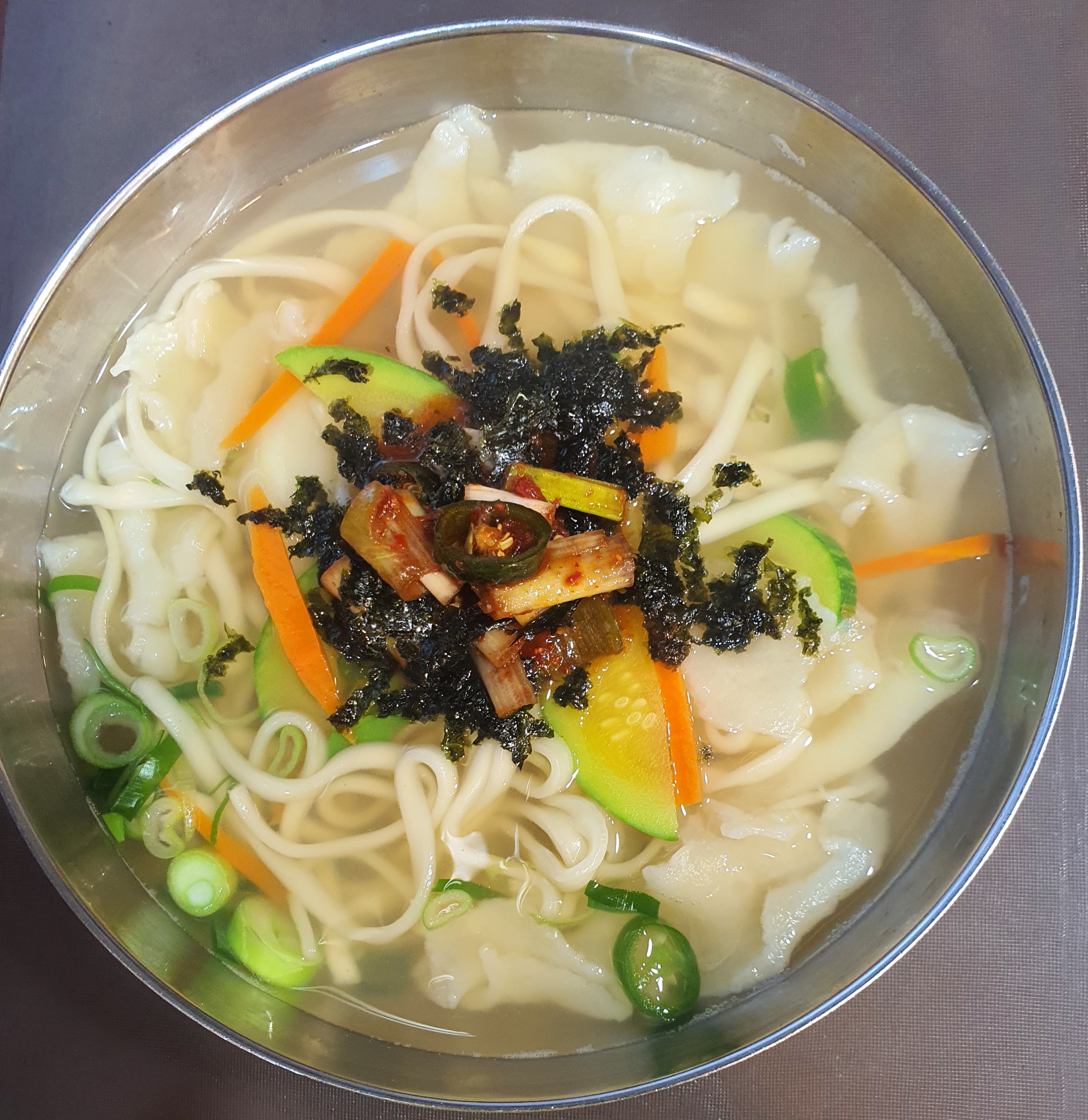 공릉동원조멸치국수 공릉동본점