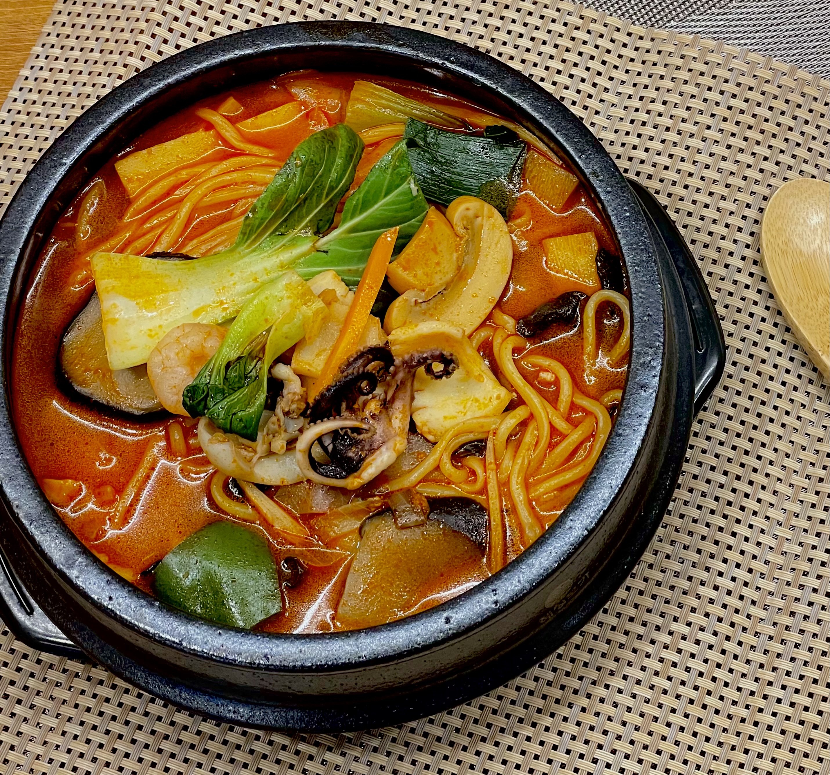 뚝배기짬뽕