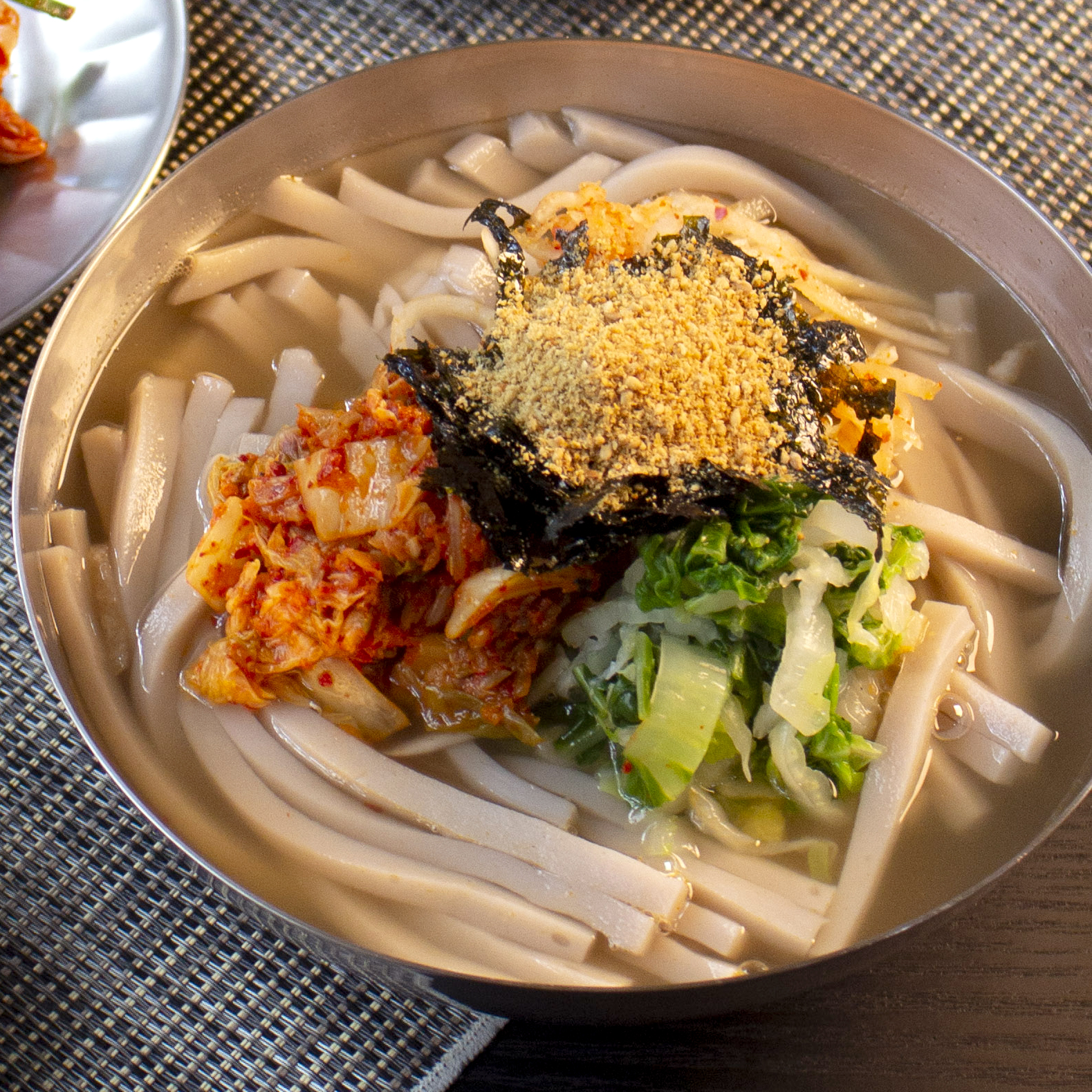 앞산손메밀묵집