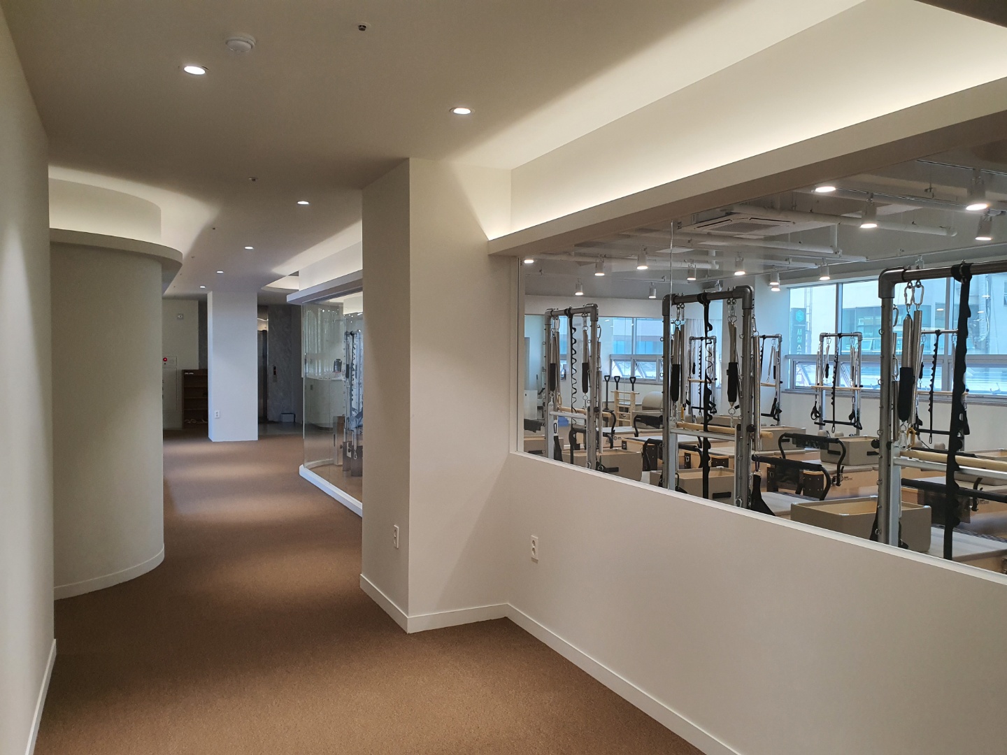 젠 요가필라테스 대표 이미지