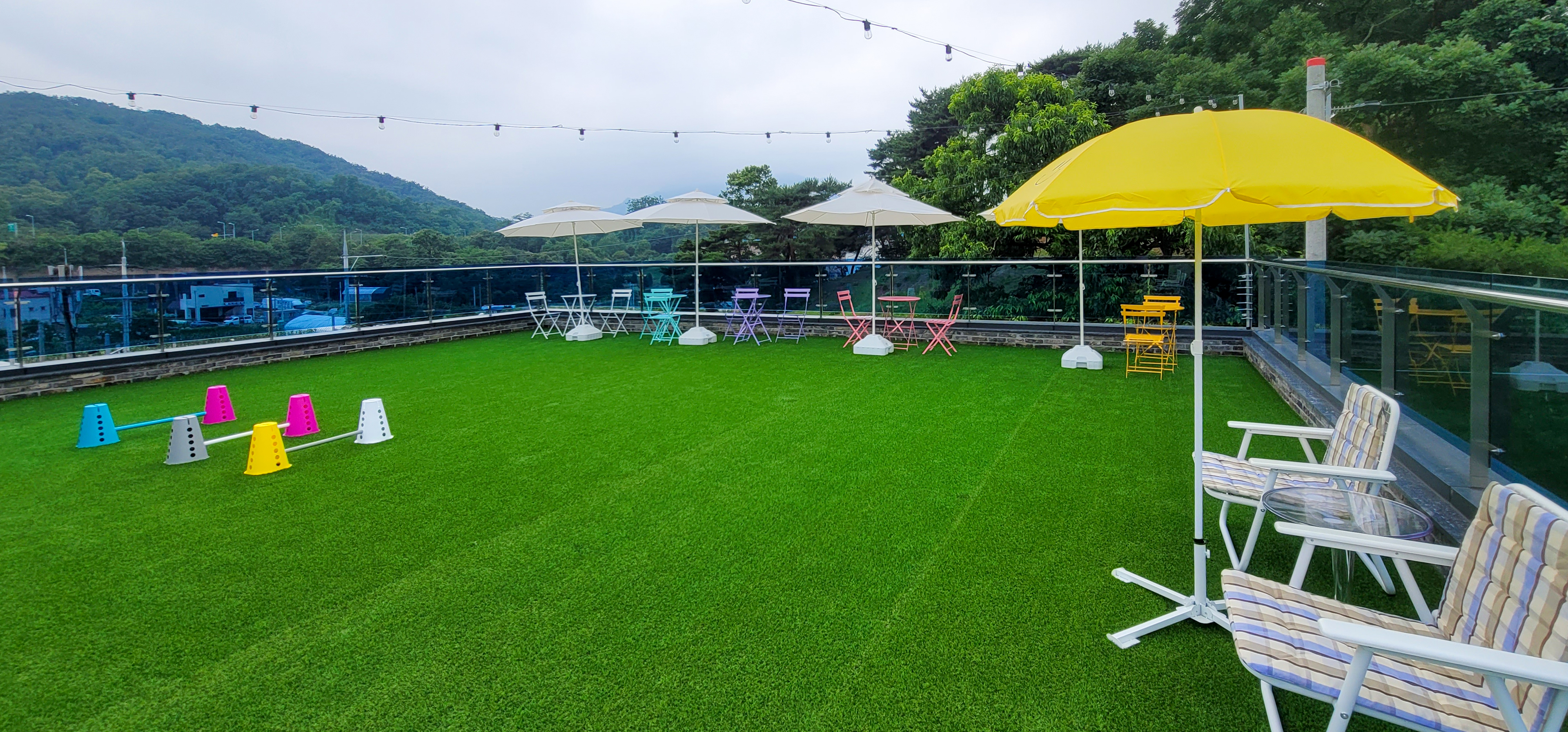 테일즈업 대표 이미지