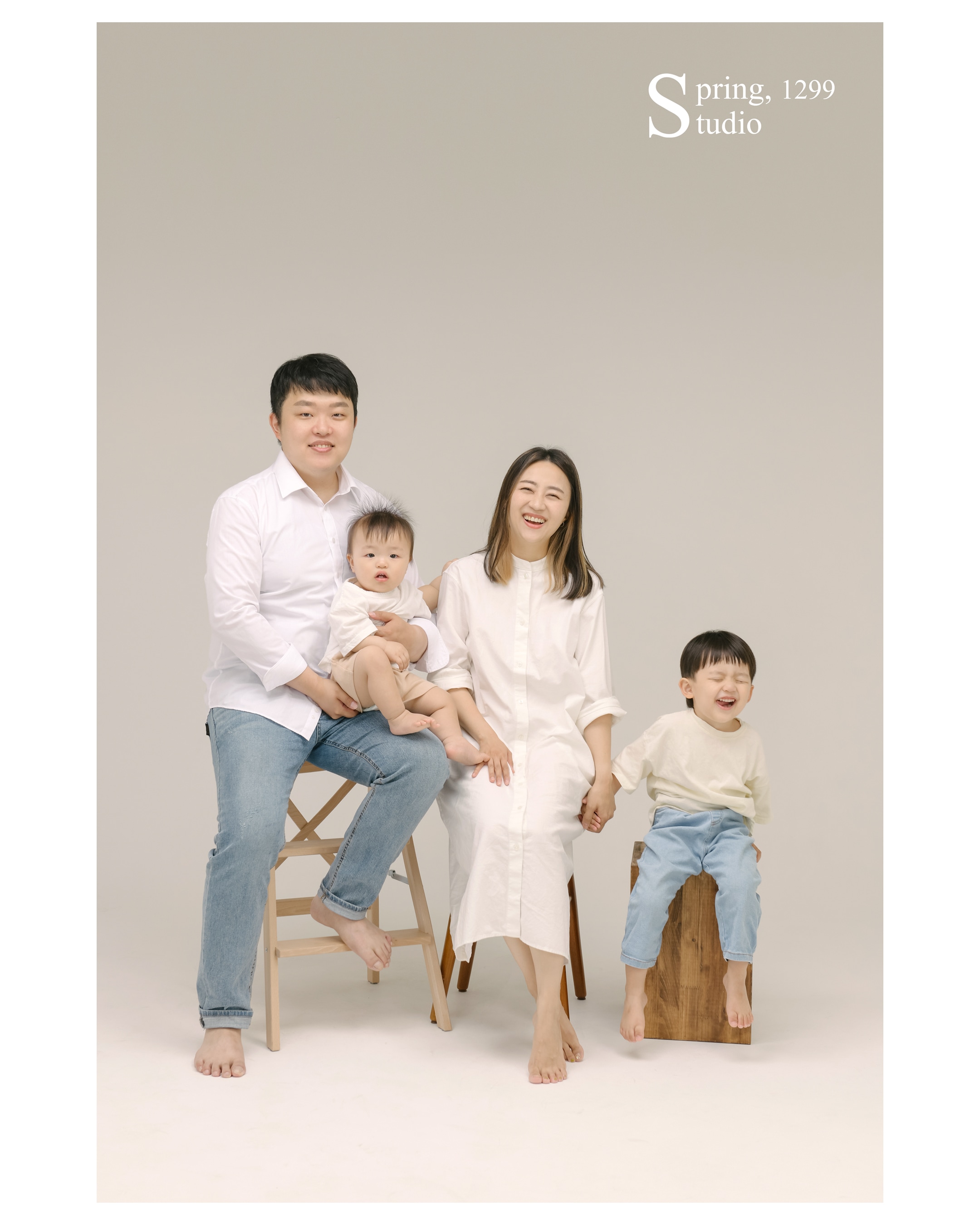 봄,1299스튜디오
