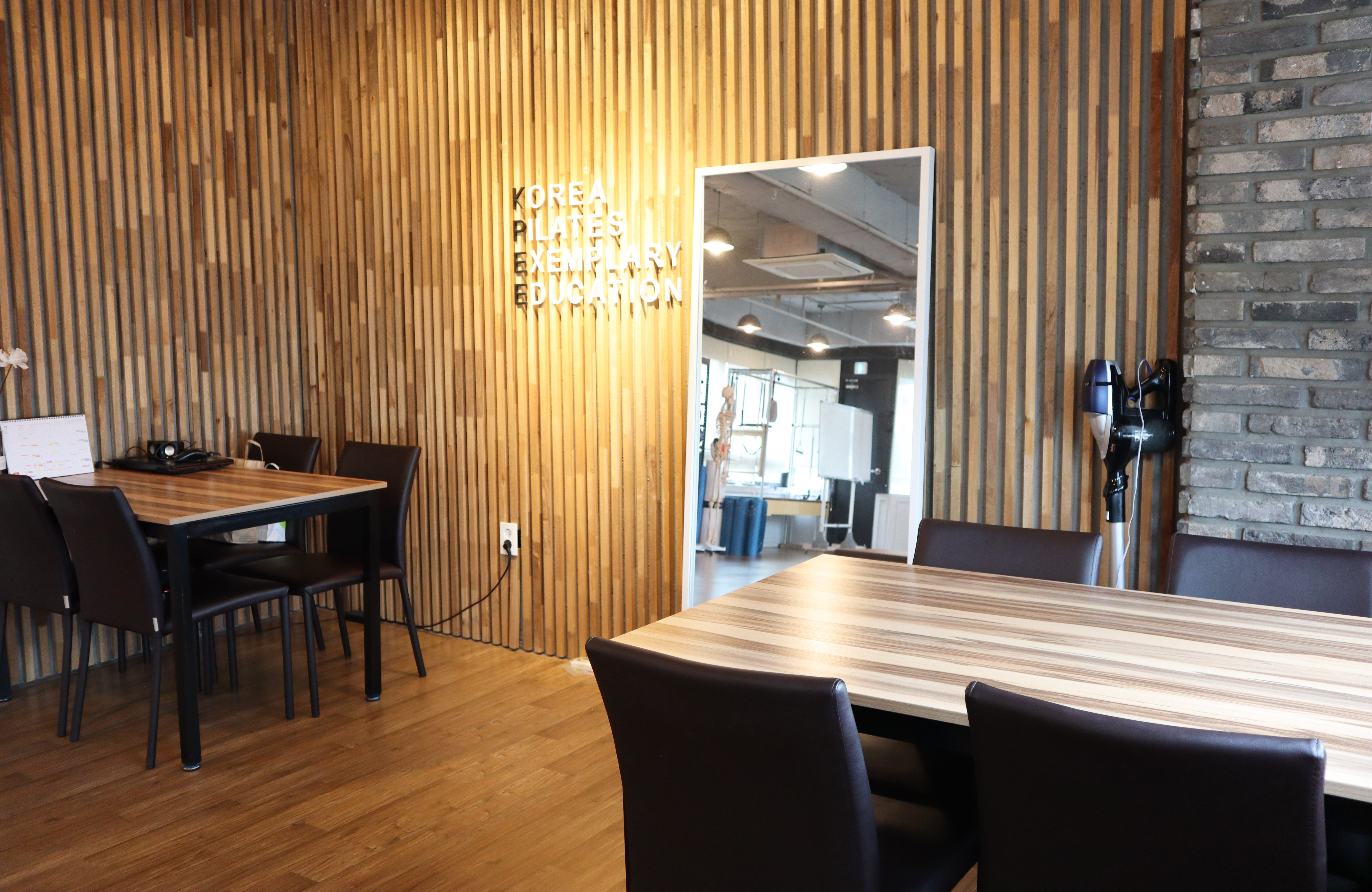 KPEE 필라테스 대표 이미지