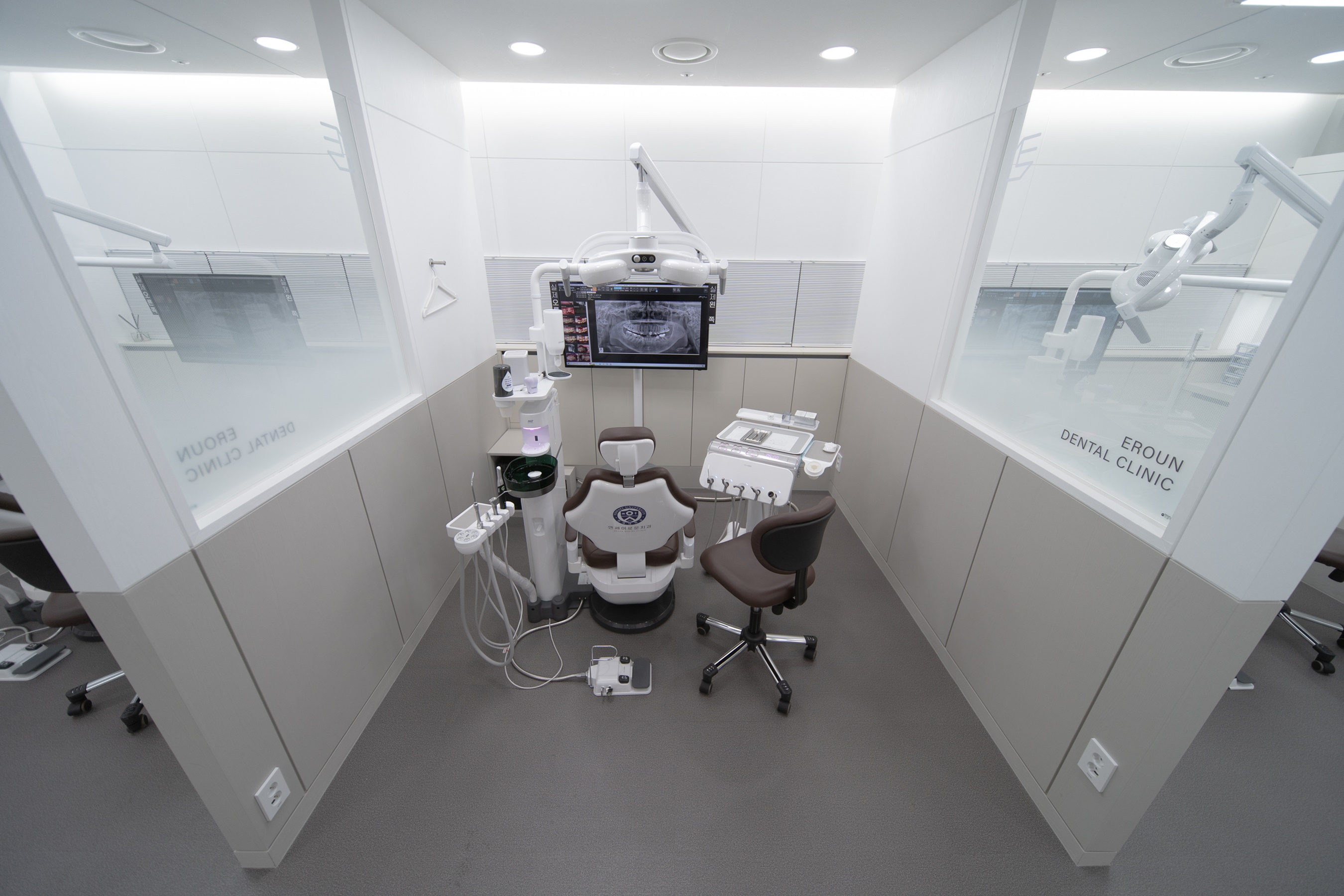 연세이로운치과의원 대표 이미지