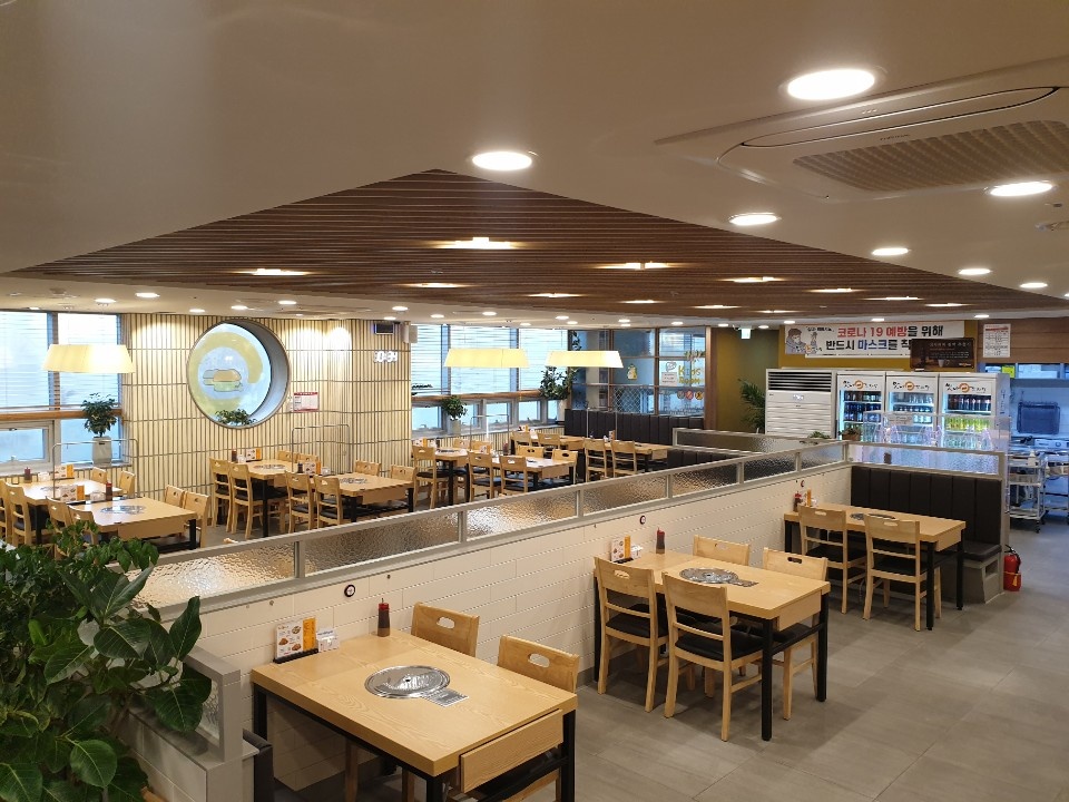 맛나감자탕 부산정관점