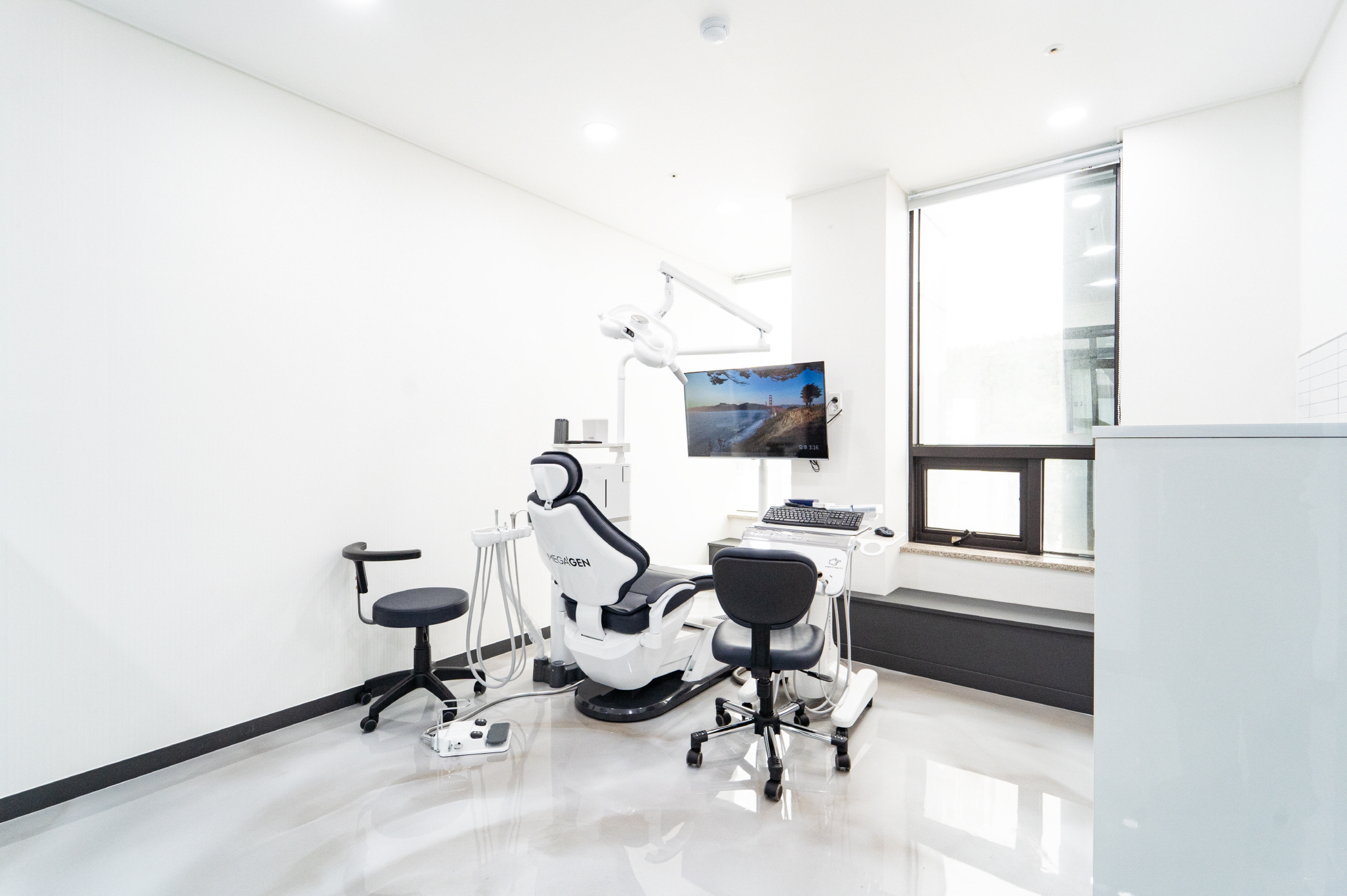 인플란트치과의원 구미 대표 이미지