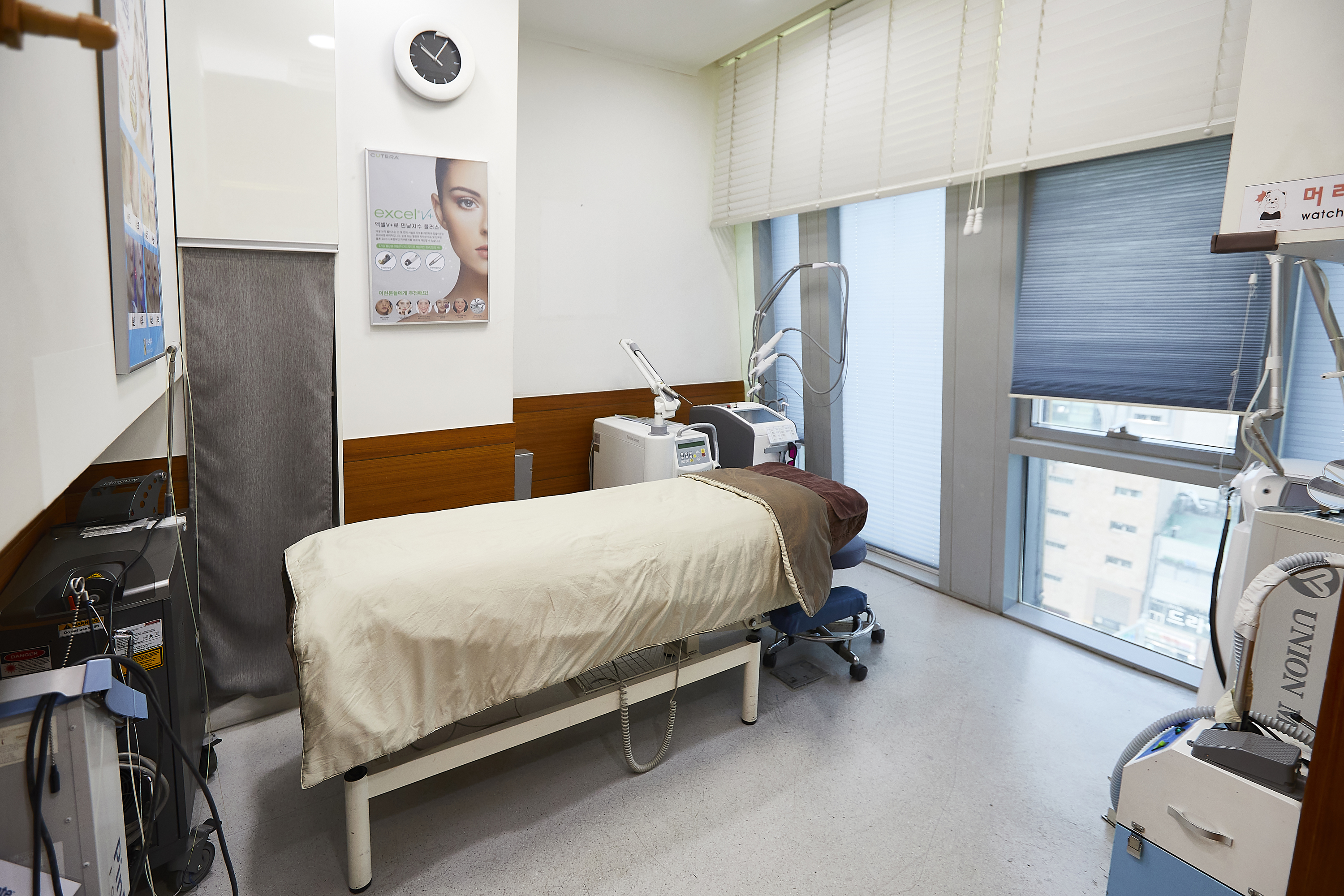 초이스피부과의원 신사 대표 이미지