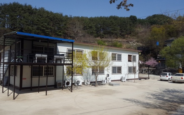 백무동파크펜션&글램핑야영장