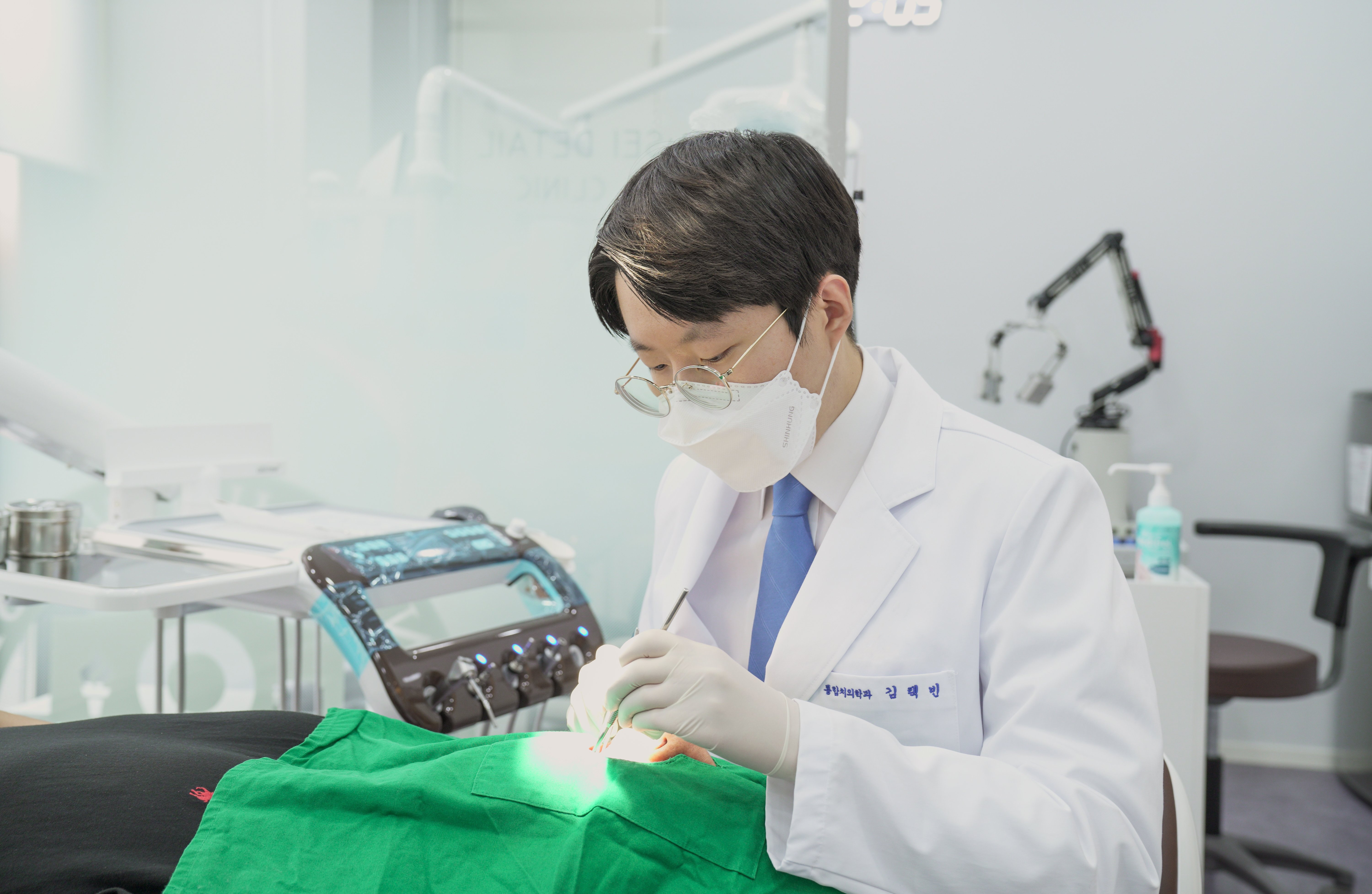 연세꼼꼼한치과의원