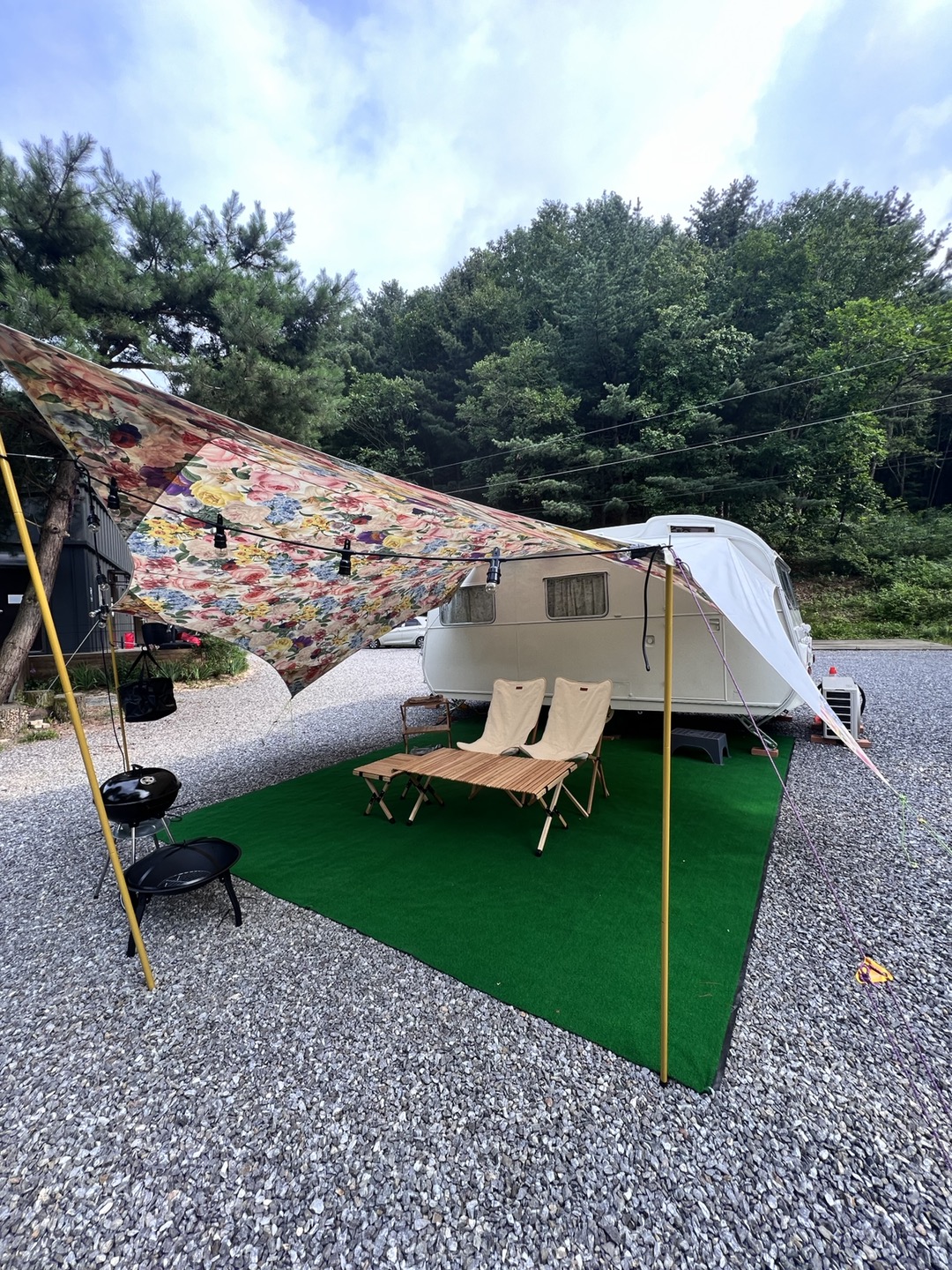 어거스트캠핑장