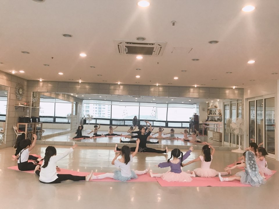 허나리벨리댄스아카데미