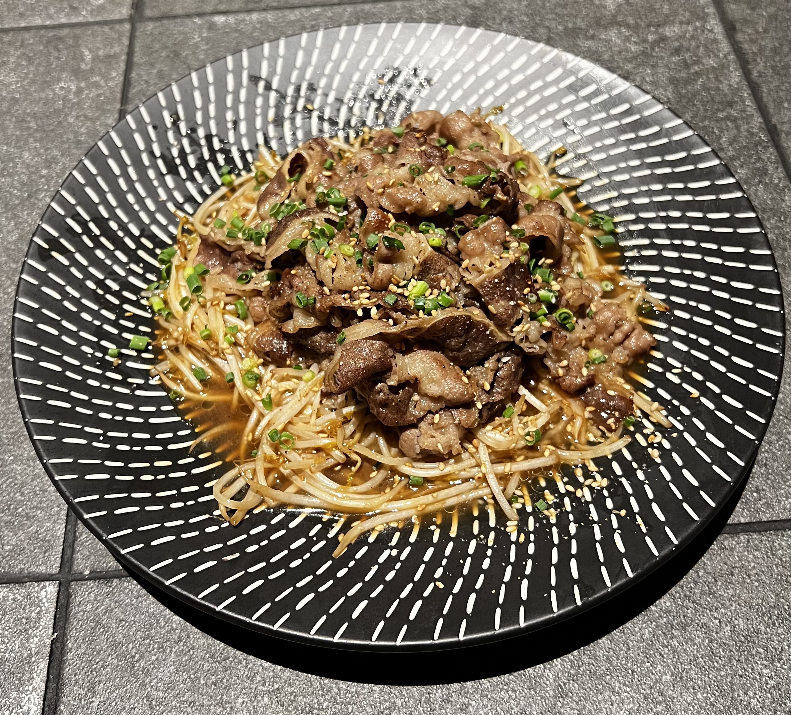 우삼겹숙주볶음