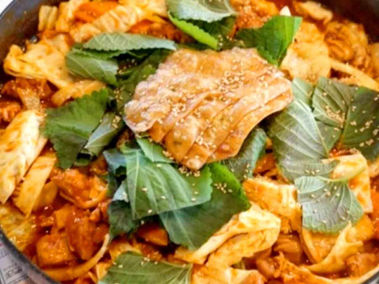 네이버 플레이스 청춘꿀벅지닭갈비 영종도 : 네이버