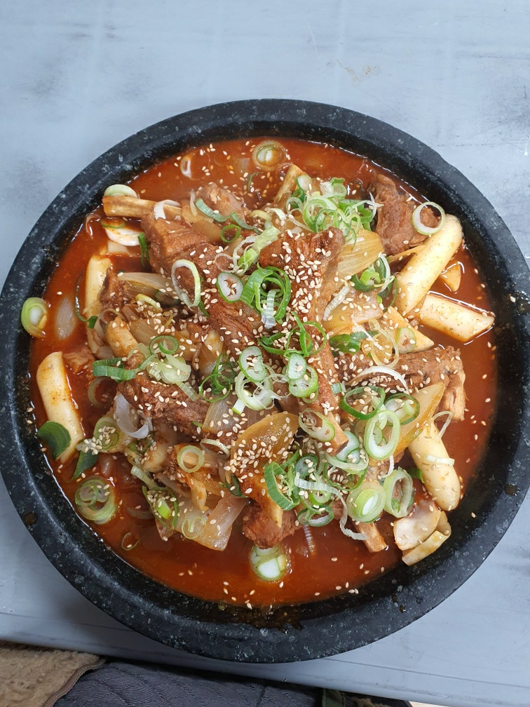 인월한우정