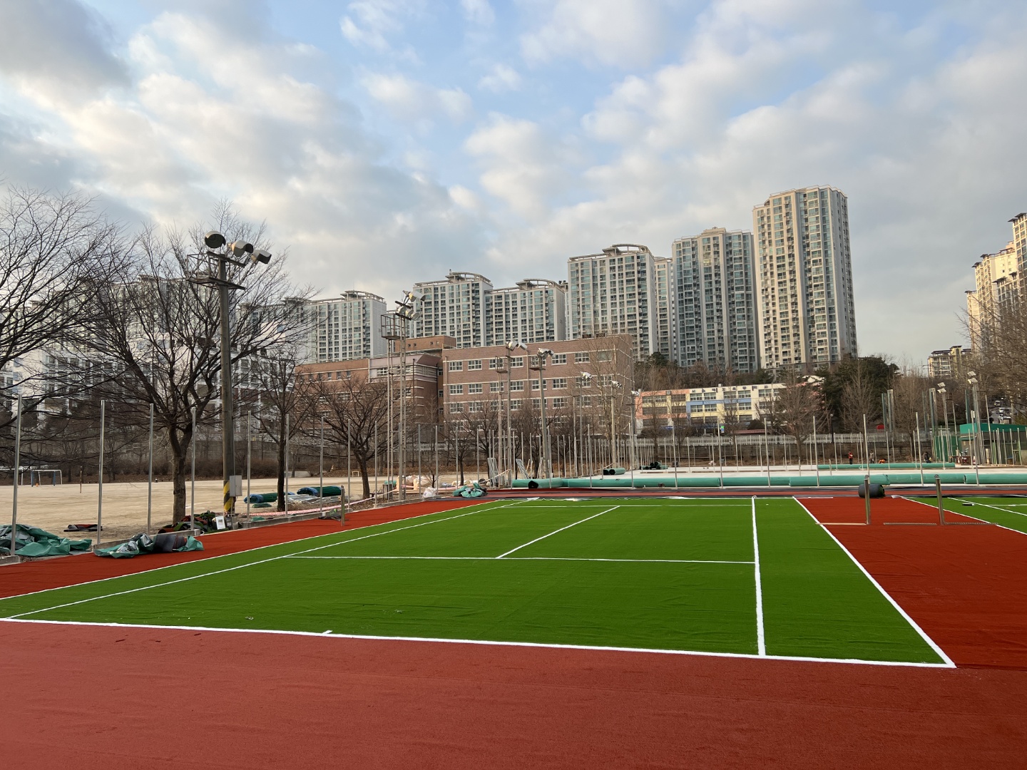 Sukmyeongteniseu Akademi (숙명테니스 아카데미)