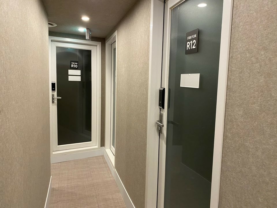 4번째 스튜디오 사진