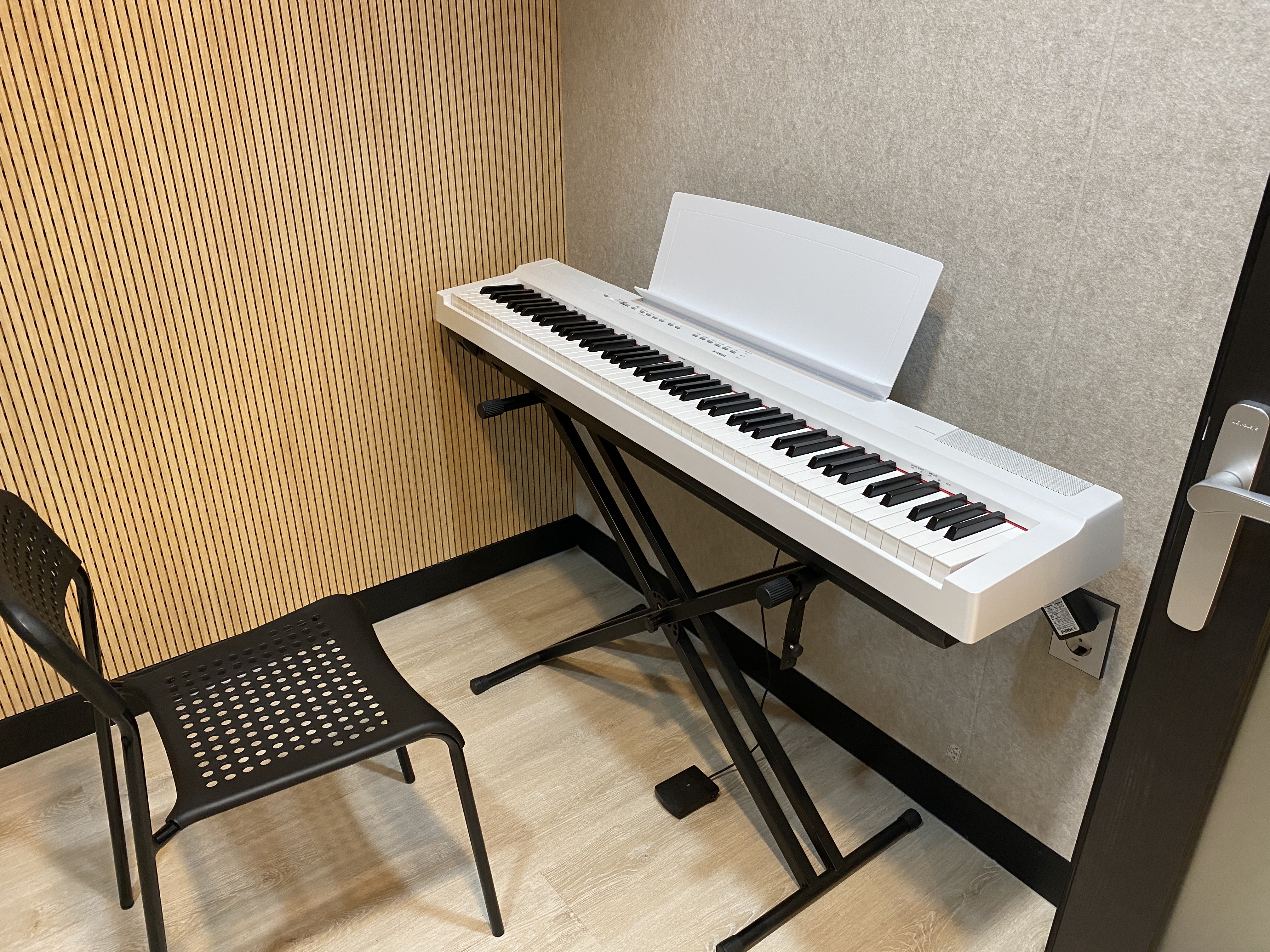 4번째 스튜디오 사진