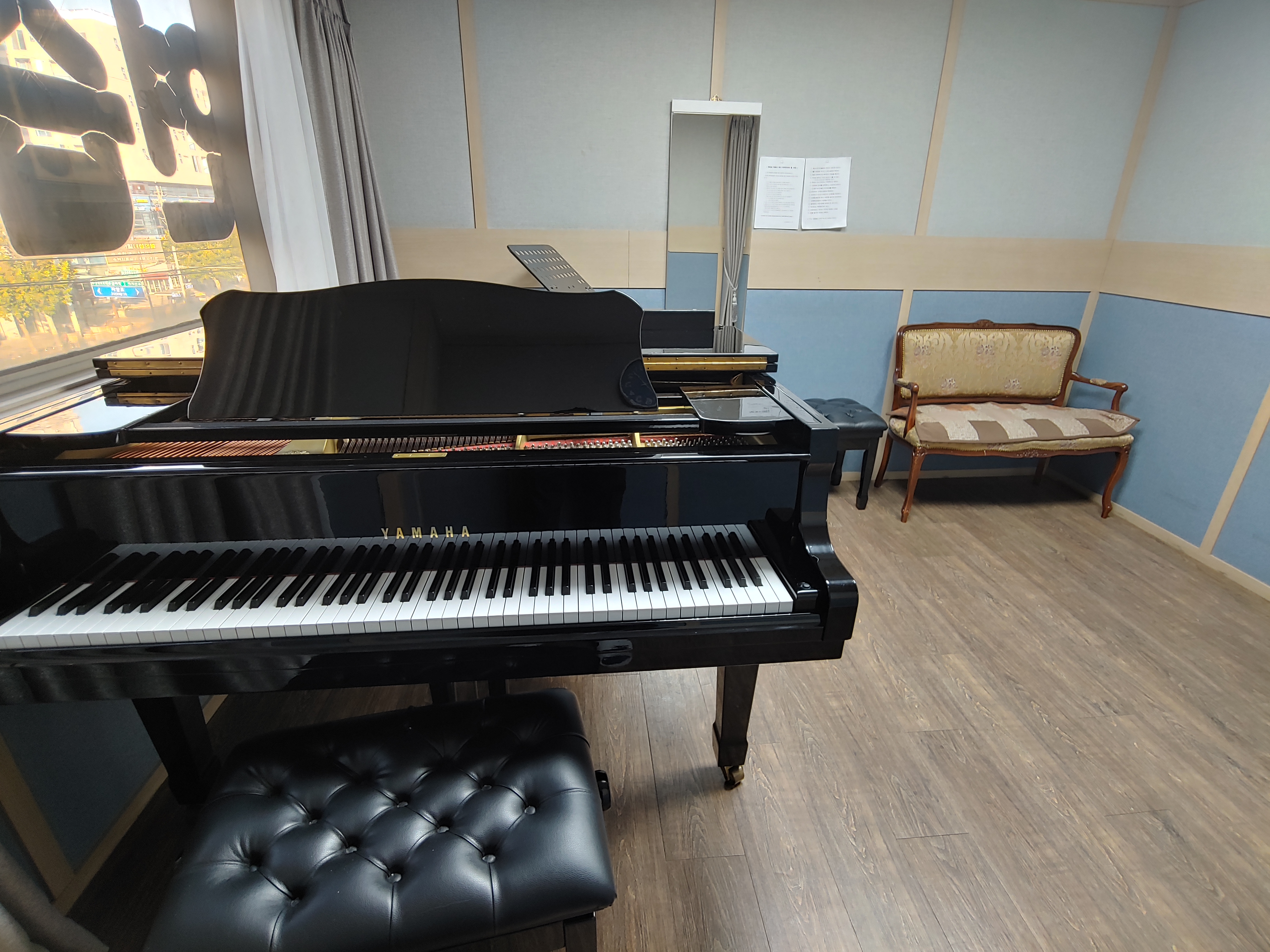 2번째 스튜디오 사진