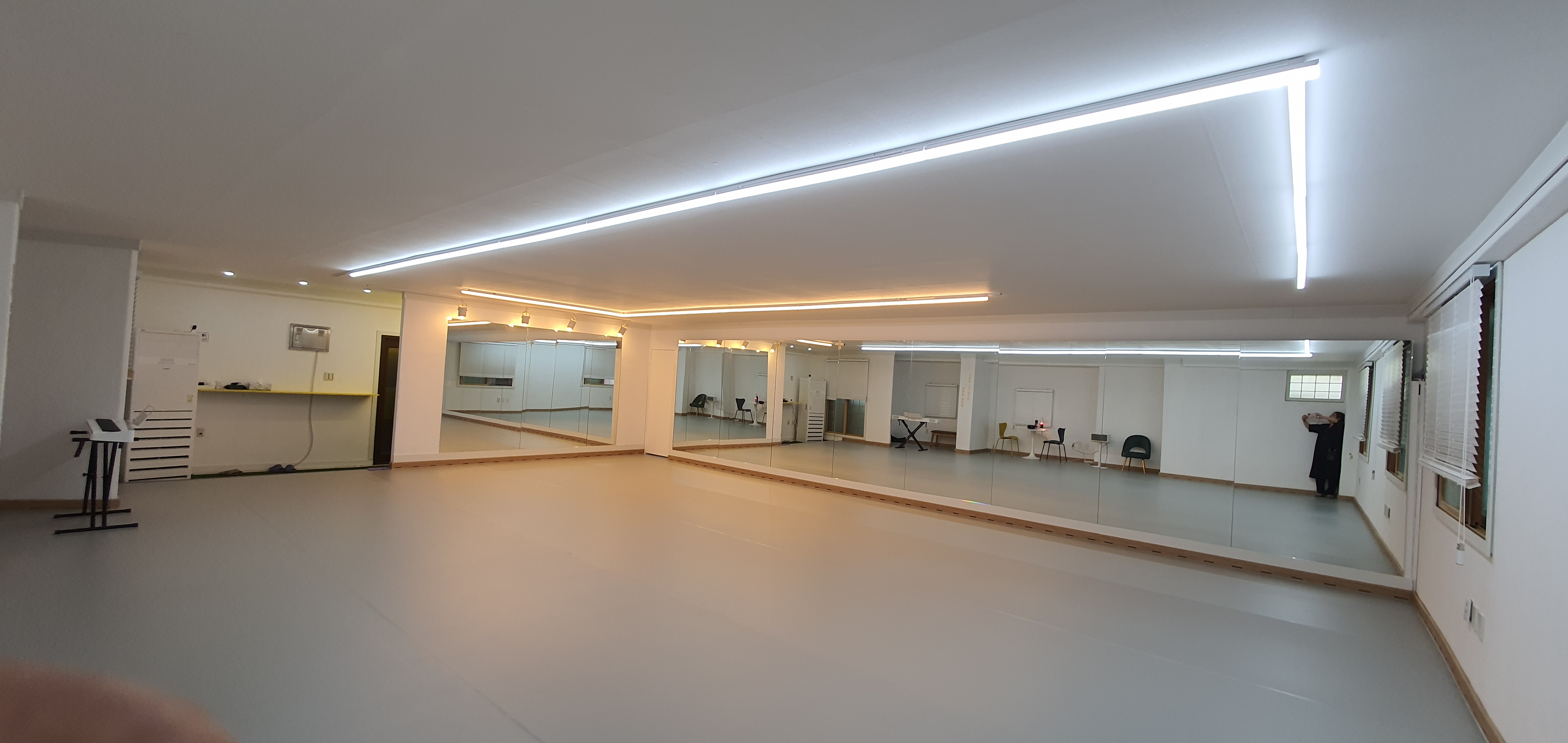 1번째 스튜디오 사진