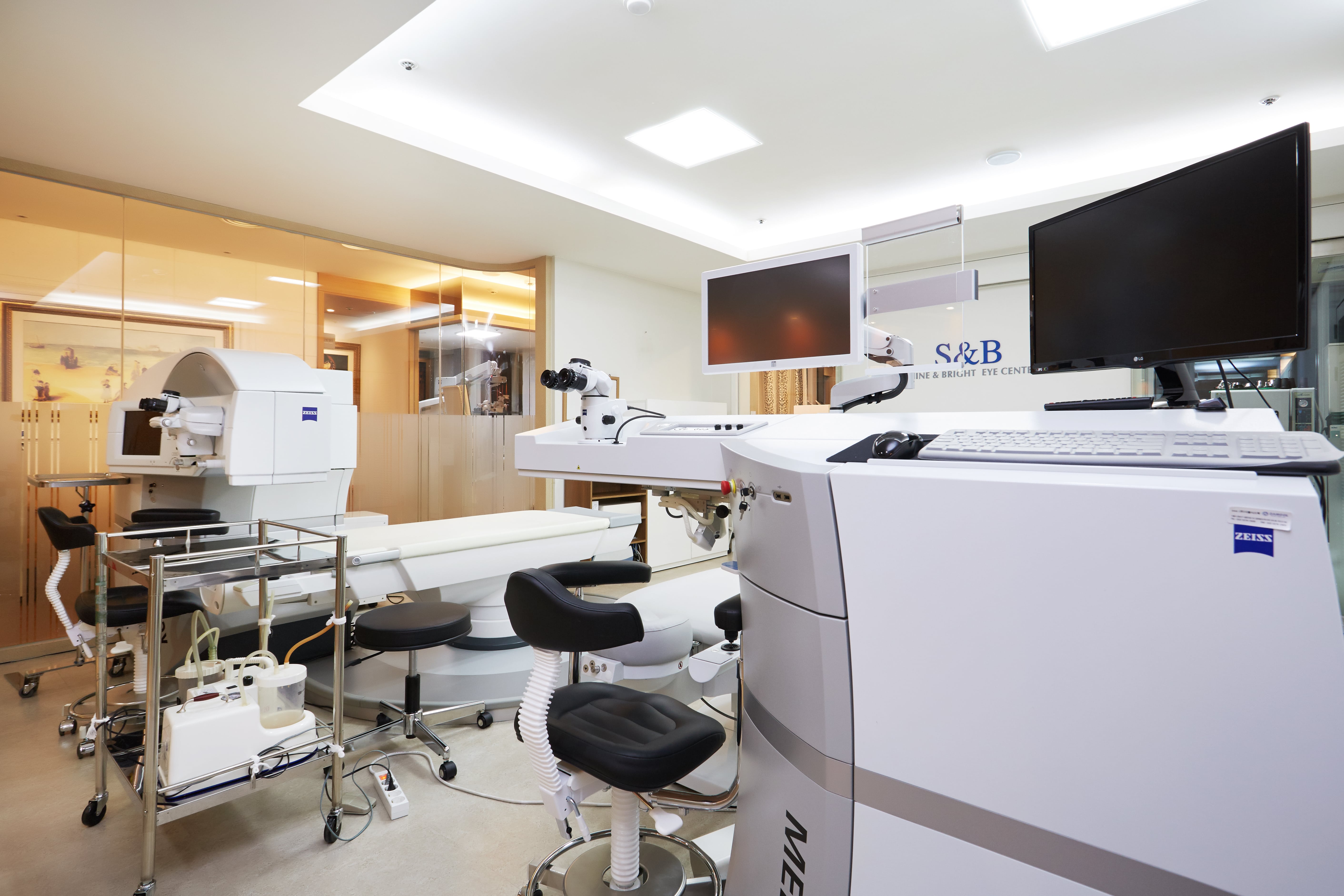 압구정에스앤비안과의원 대표 이미지