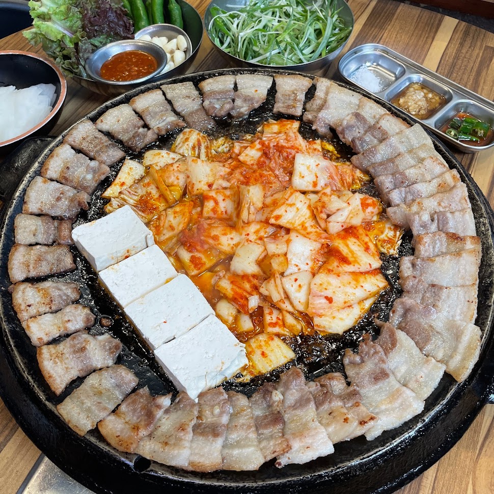 무쇠김치삼겹 기장일광점