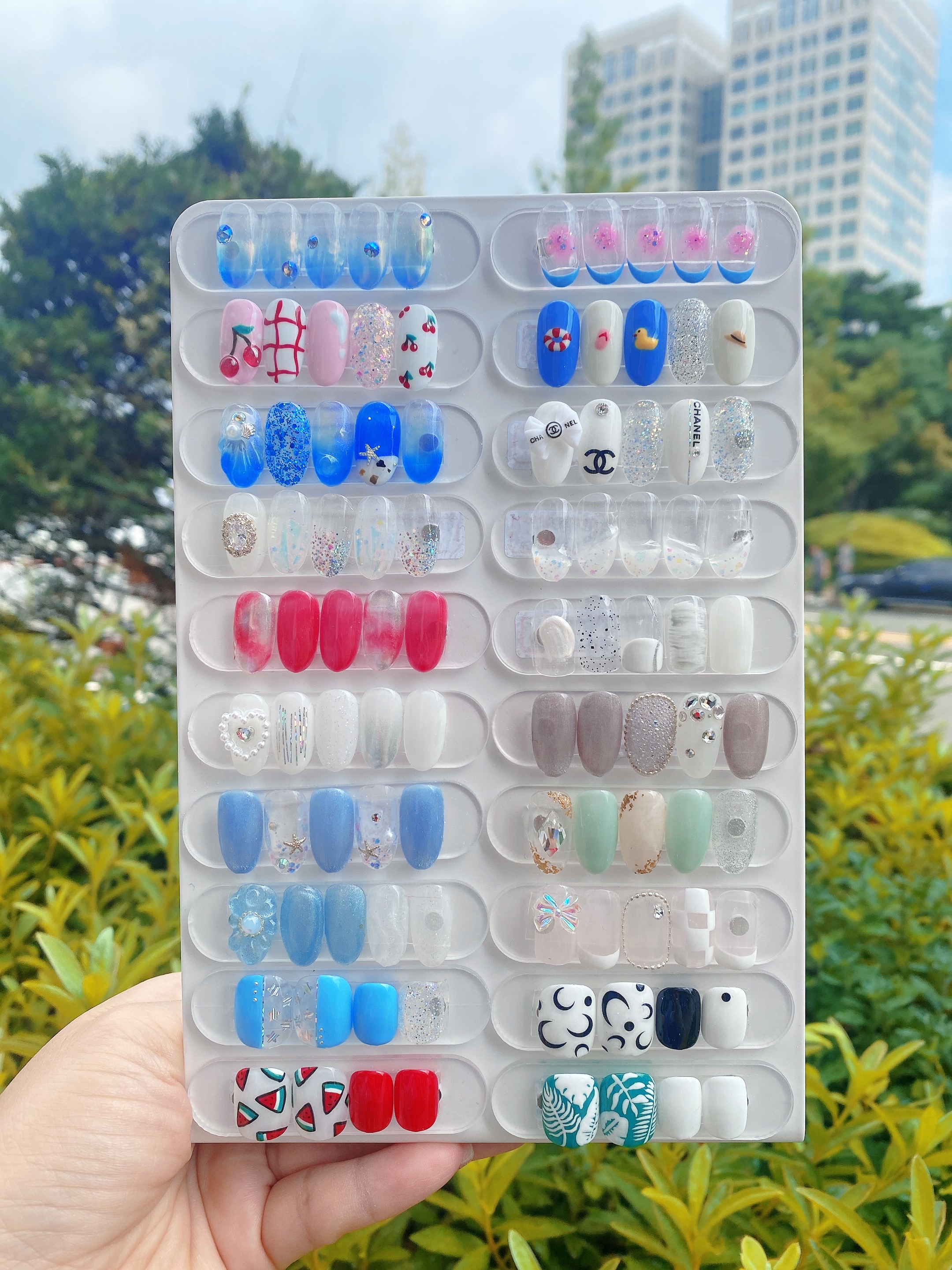 LCN라운지 네일더설렘 탄방점