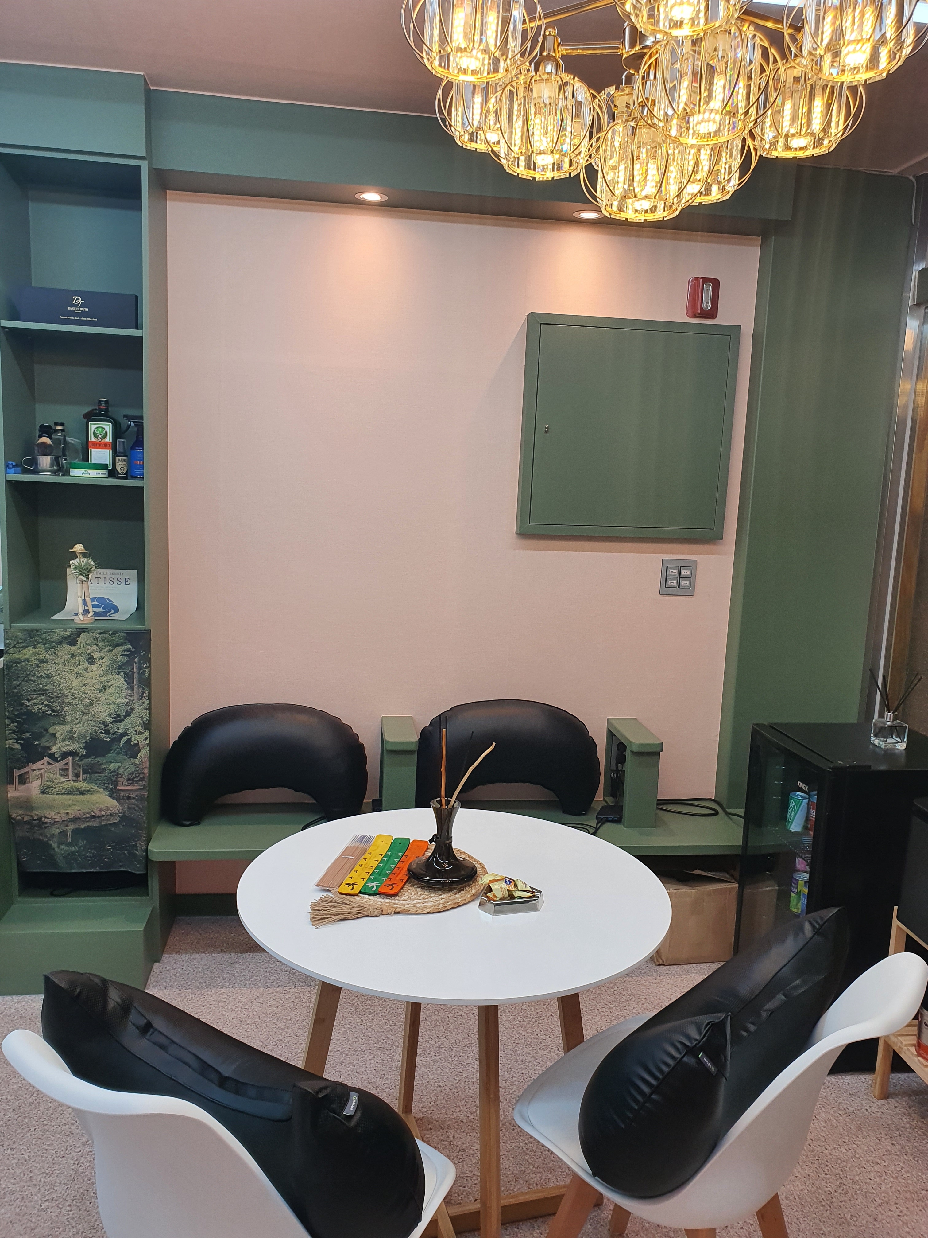 들꽃 바버샵 대표 이미지