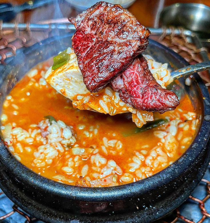꽃살집 홍대점