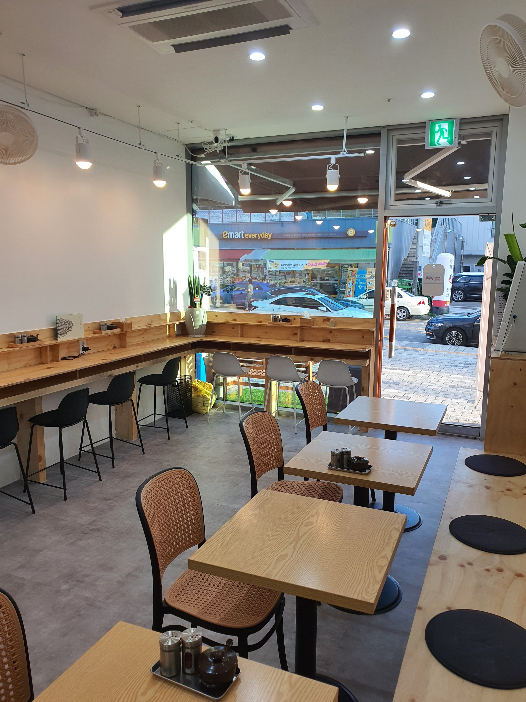 ์ค๋๊ตญ์ ๋ํ ์ด๋ฏธ์ง