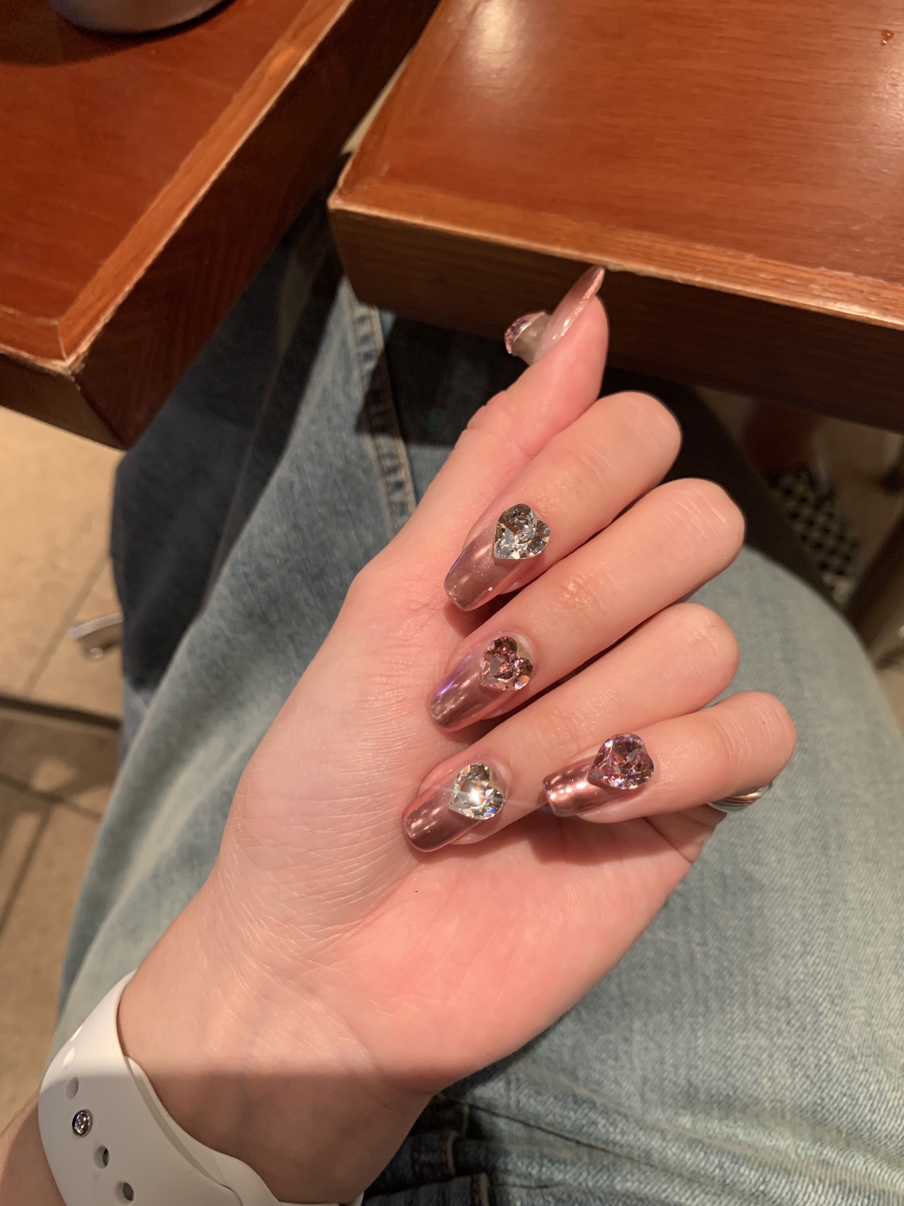 윤지쌀롱