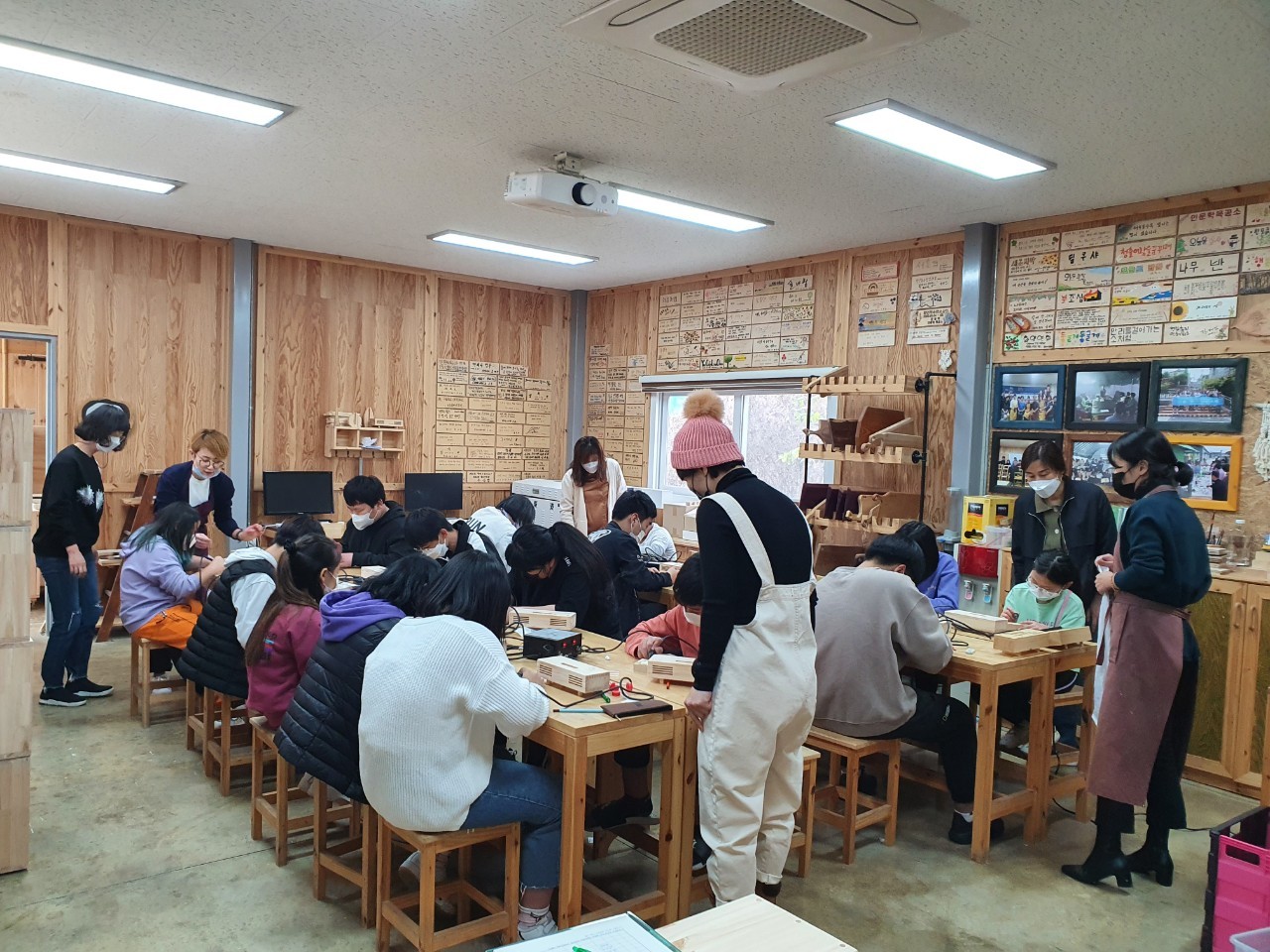 인문학목공소협동조합