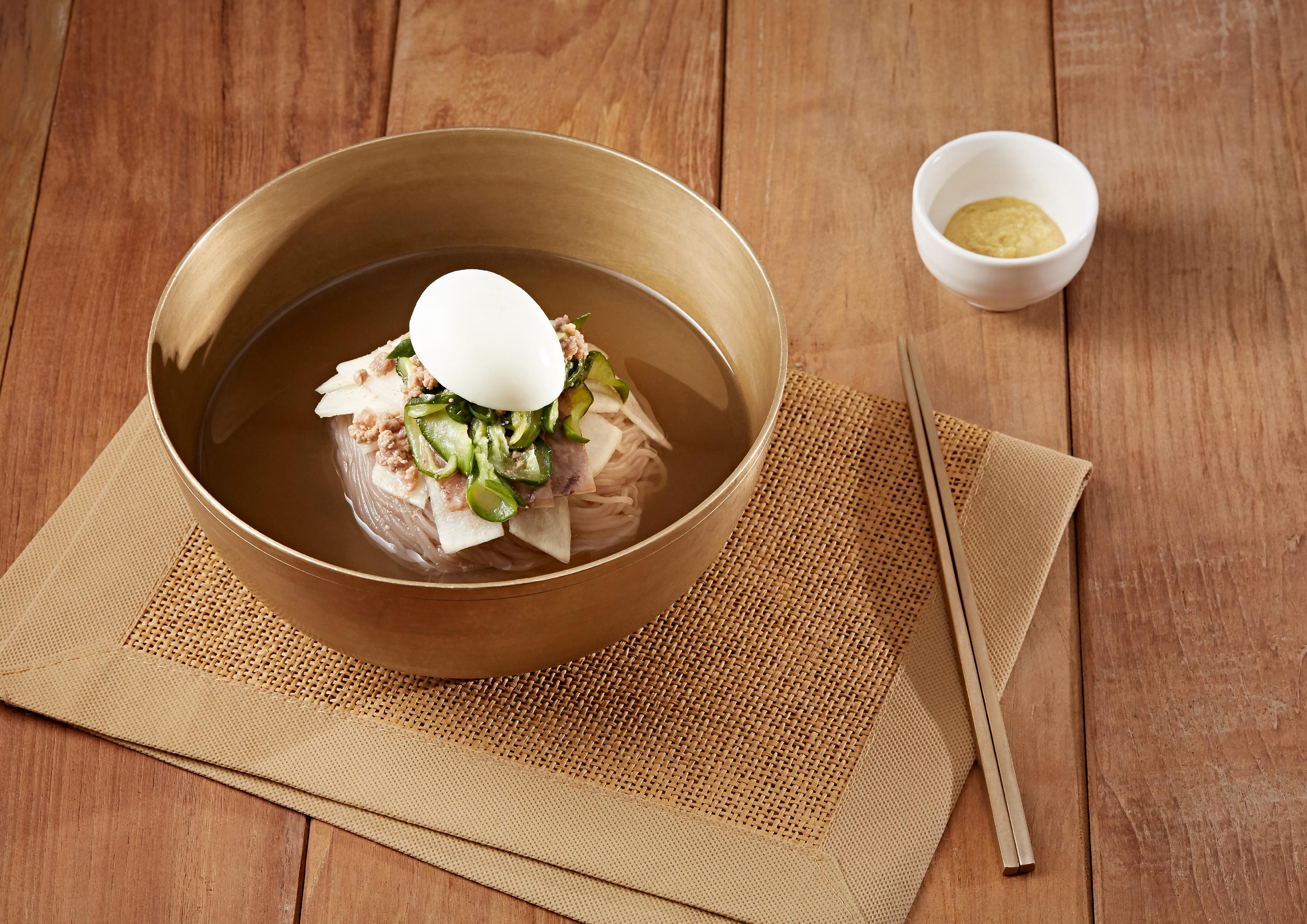 Seoul-style noodles (cold broth, mixed or warm)