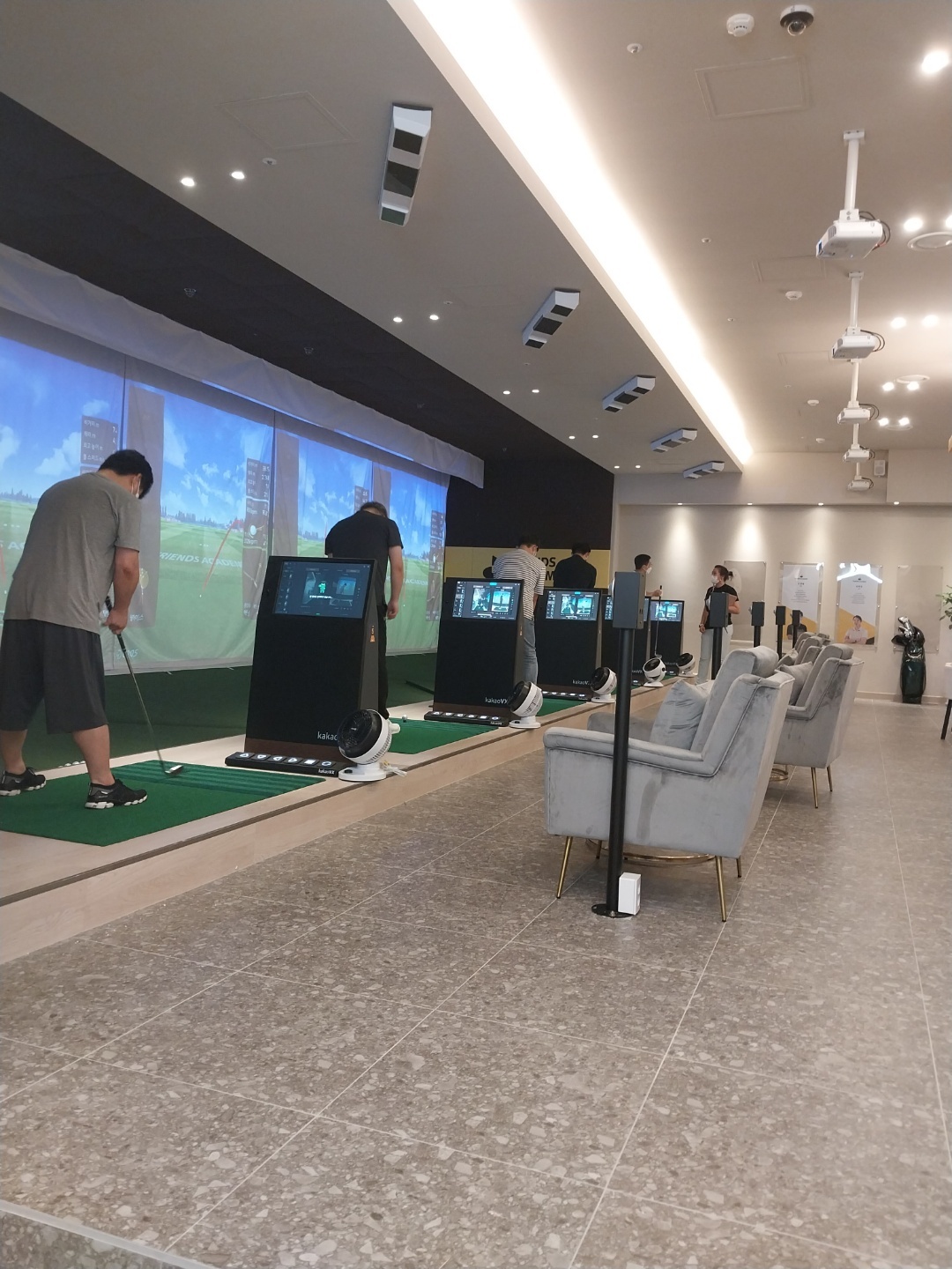 프렌즈 골프아카데미 원흥역점 대표 이미지