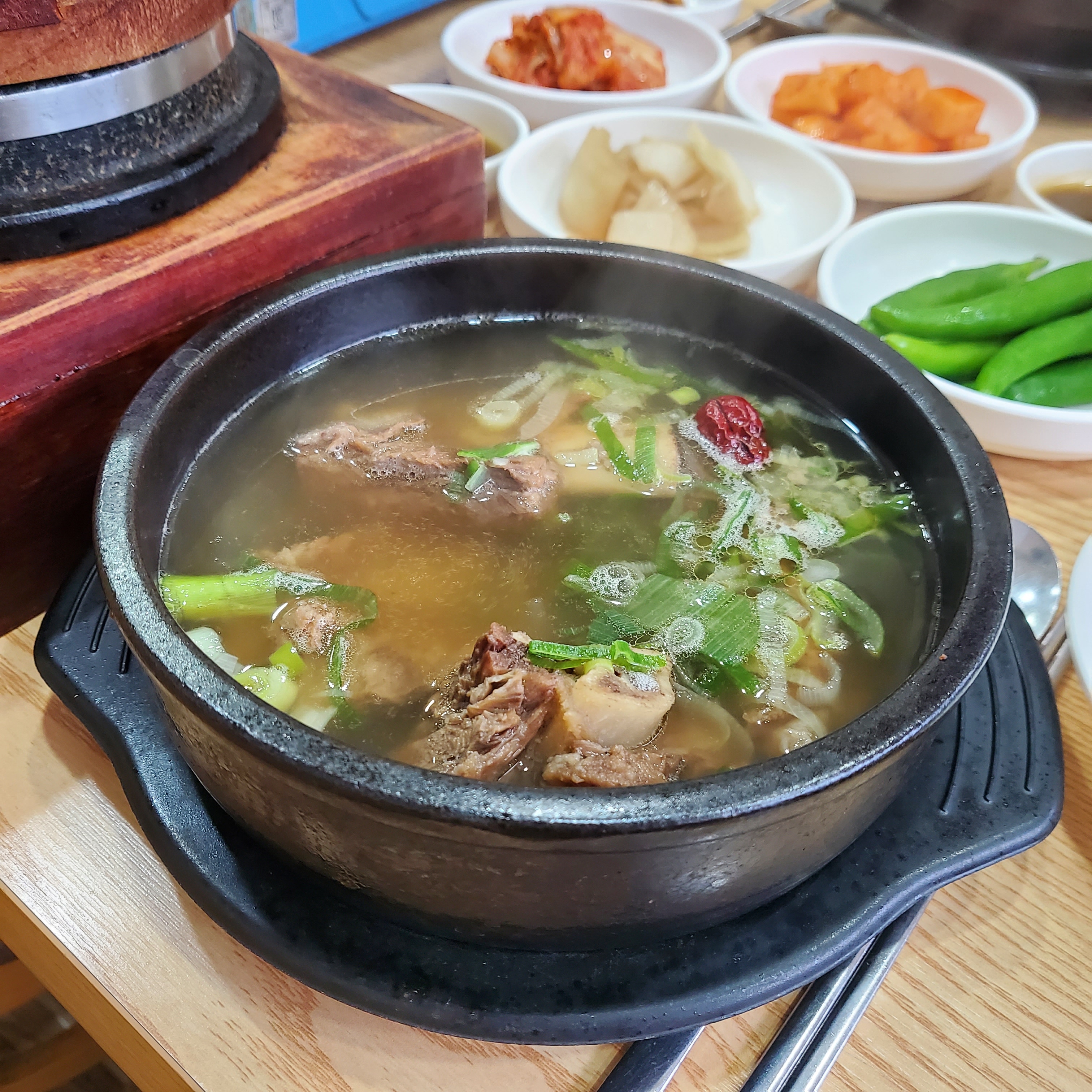 왕뼈랑돌솥이랑